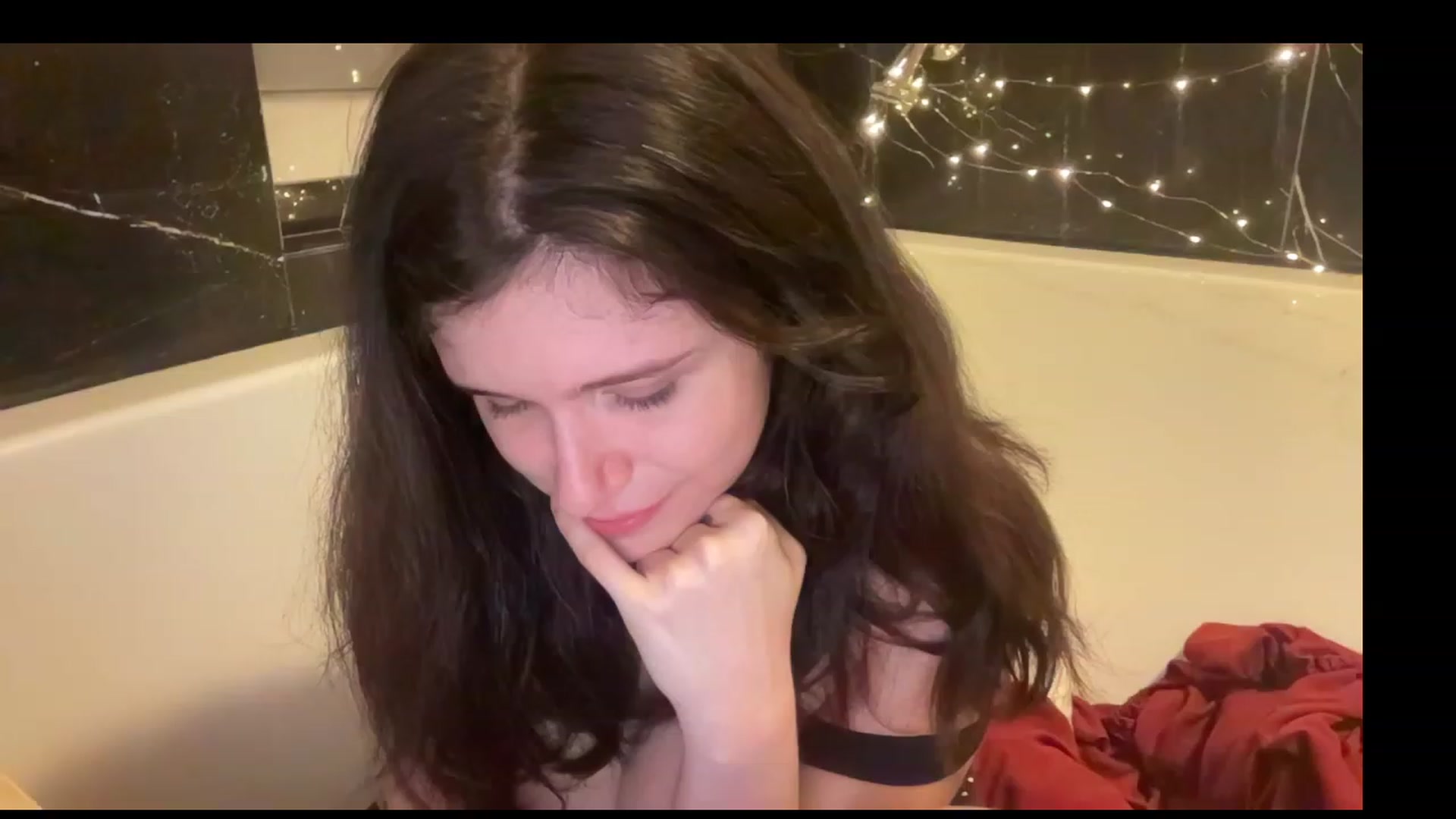 Gallery image thumbnail from JediDropout's myfreecams stream on, 06/17/2023, 06:57 image 3 of 20