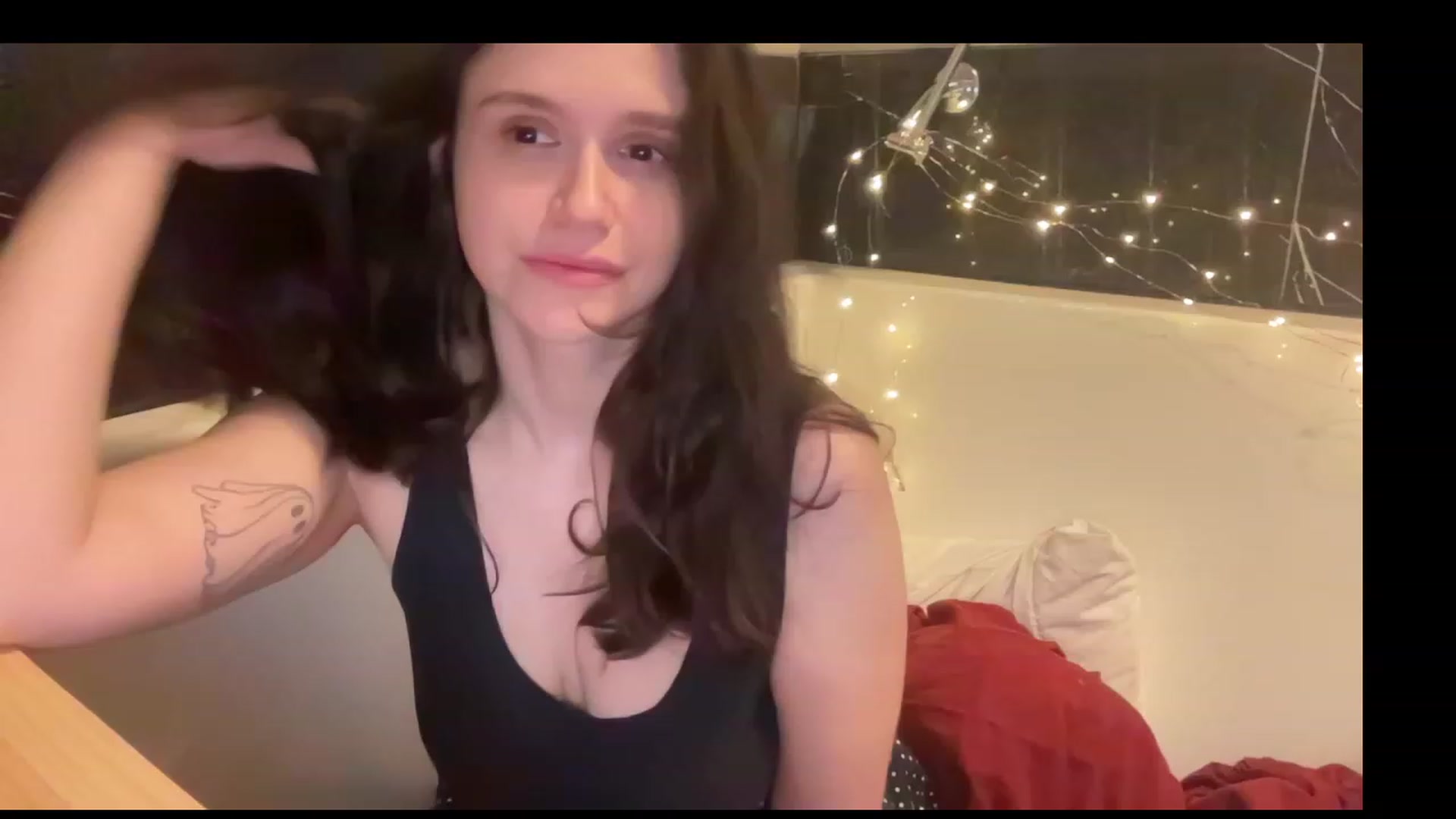 Gallery image thumbnail from JediDropout's myfreecams stream on, 06/17/2023, 09:44 image 14 of 20