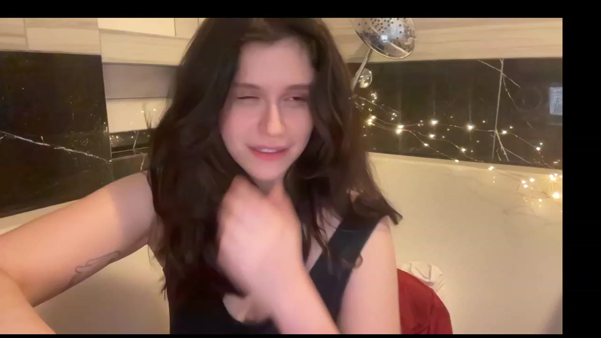 Gallery image thumbnail from JediDropout's myfreecams stream on, 06/17/2023, 09:44 image 20 of 20