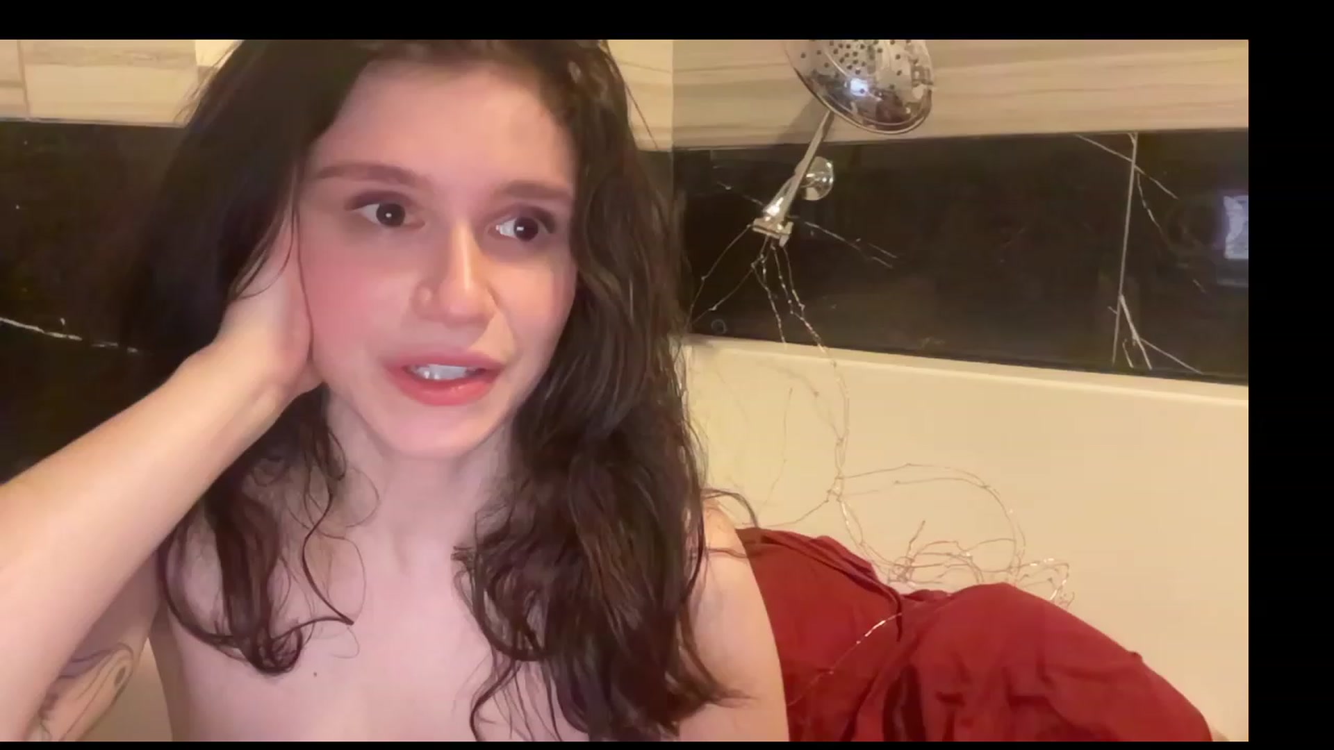 Gallery image thumbnail from JediDropout's myfreecams stream on, 06/18/2023, 06:09 image 3 of 20