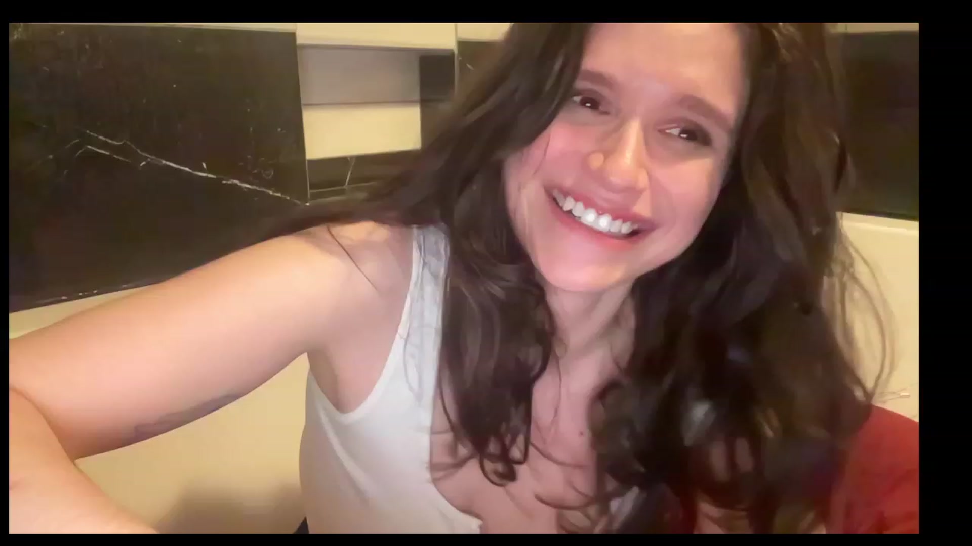 Gallery image thumbnail from JediDropout's myfreecams stream on, 06/18/2023, 07:08 image 17 of 20