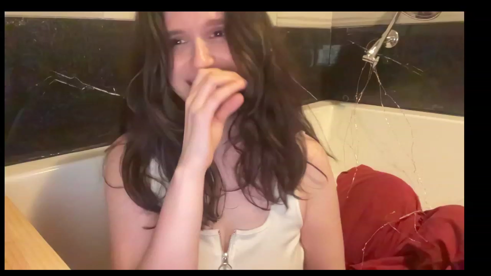 Gallery image thumbnail from JediDropout's myfreecams stream on, 06/18/2023, 08:14 image 7 of 20