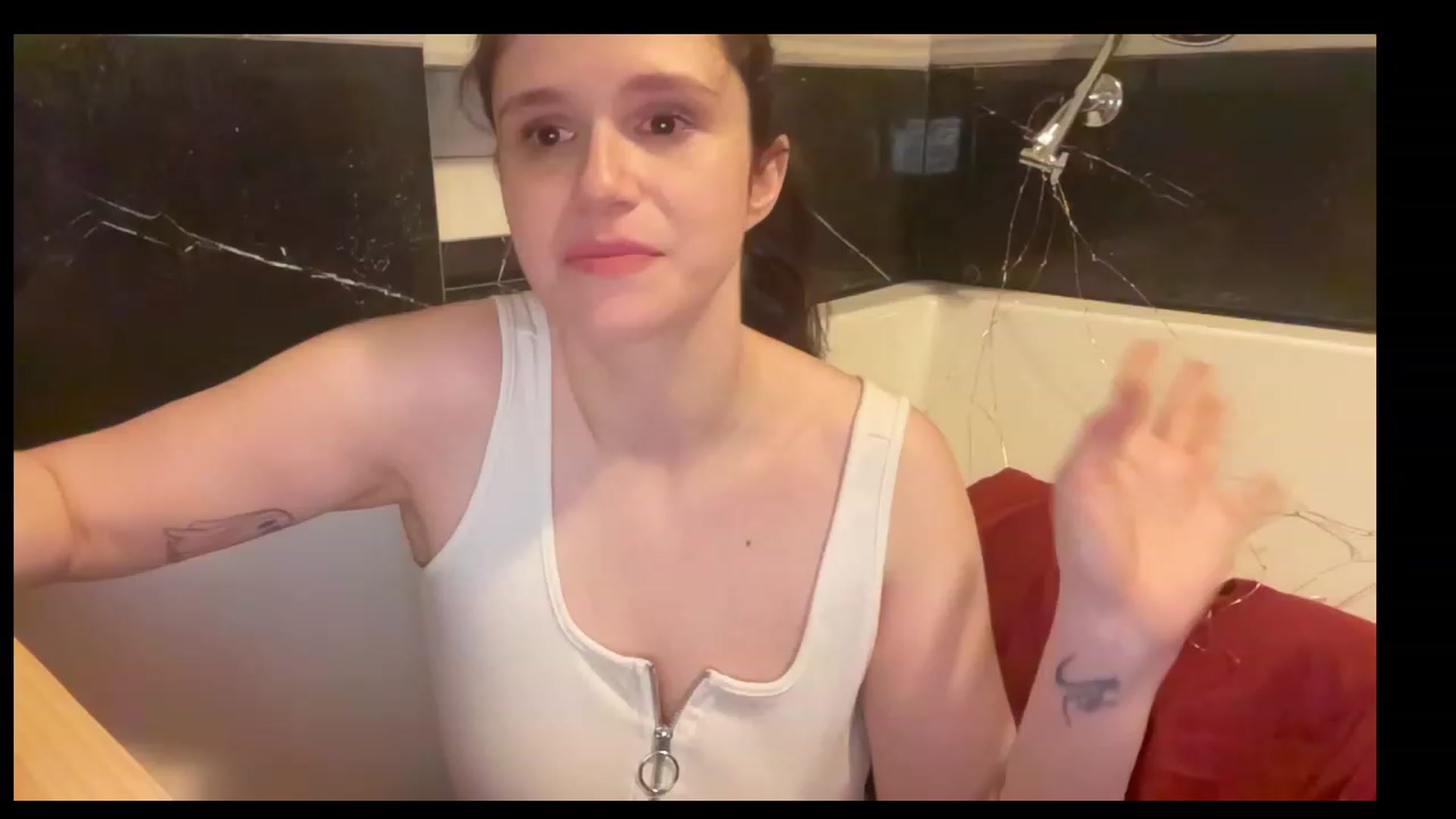Gallery image thumbnail from JediDropout's myfreecams stream on, 06/18/2023, 09:37 image 1 of 20