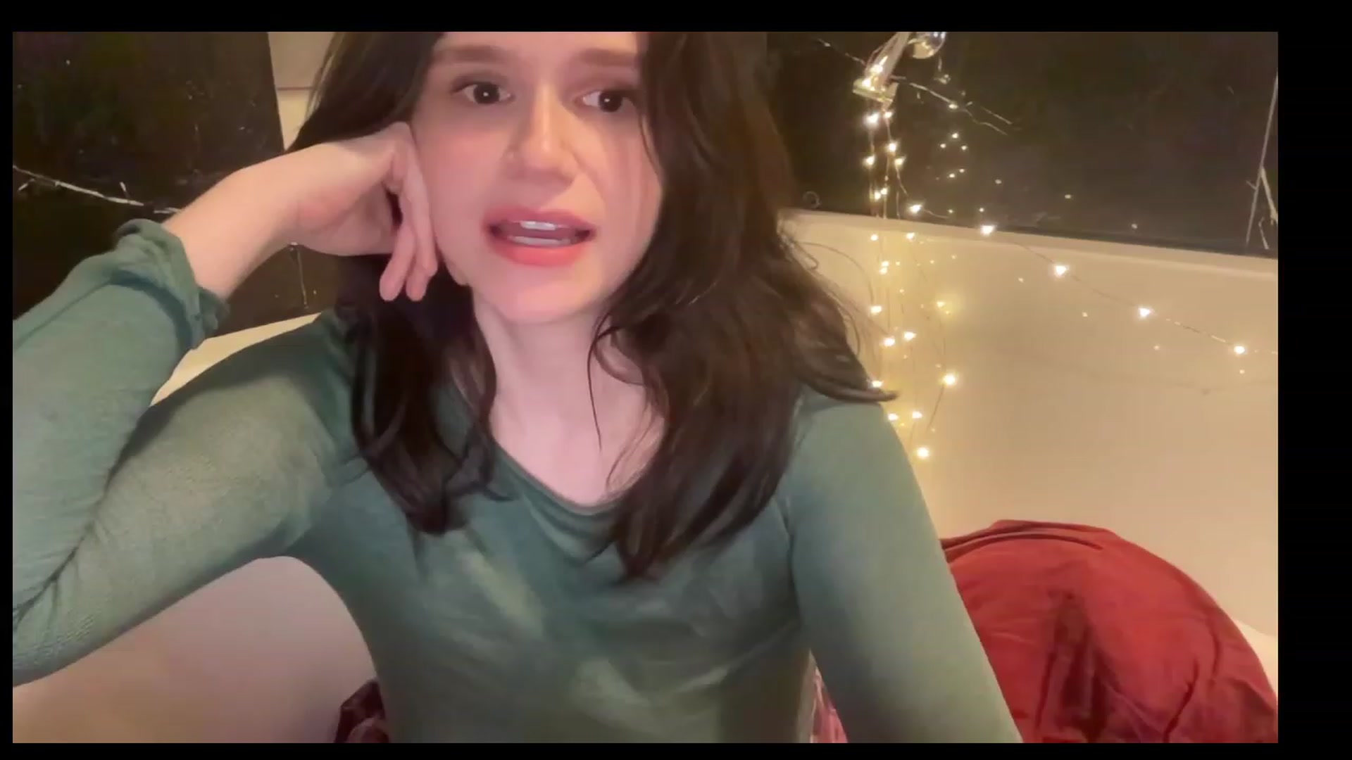 Gallery image thumbnail from JediDropout's myfreecams stream on, 06/19/2023, 03:50 image 2 of 20