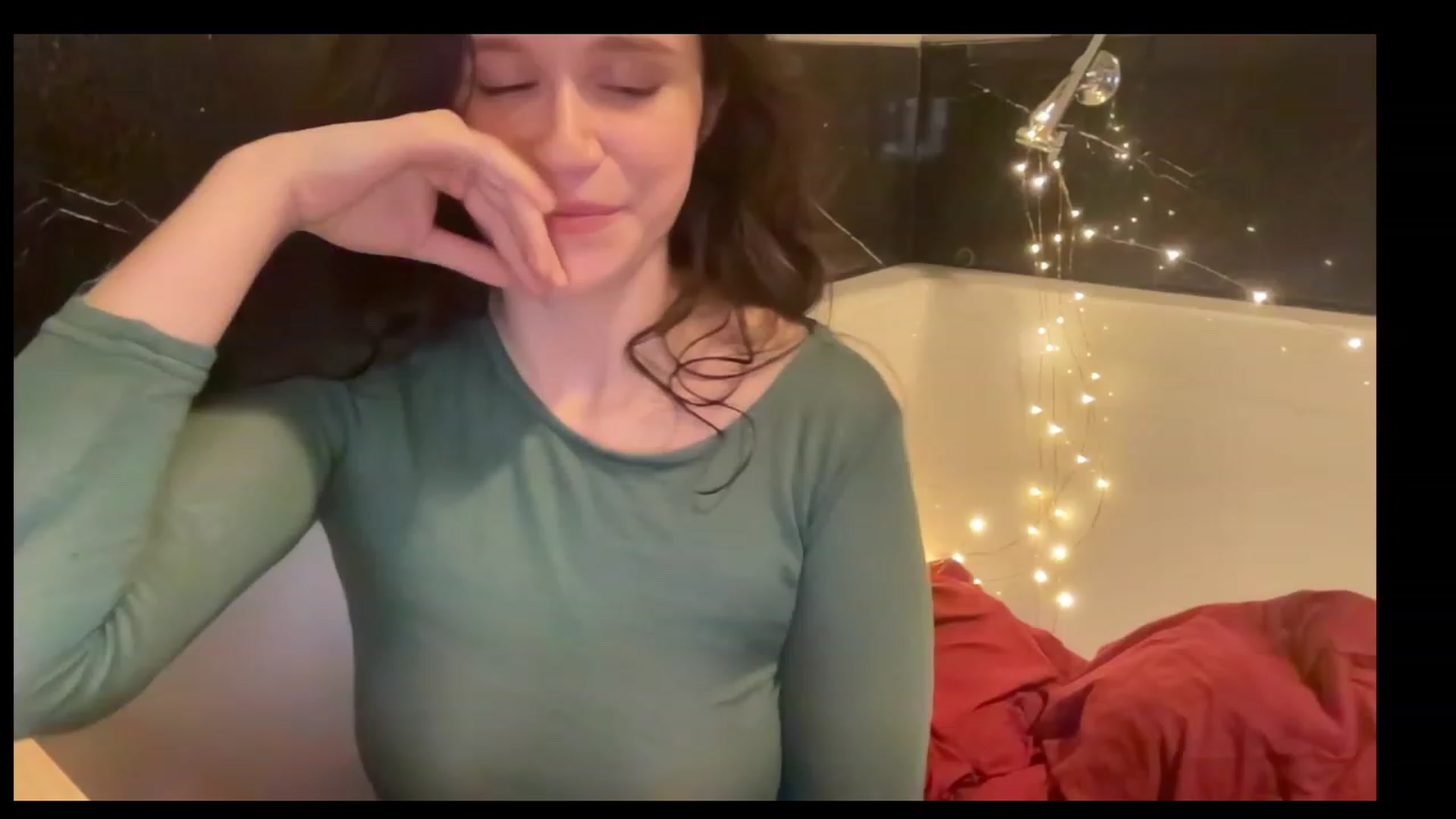 Gallery image thumbnail from JediDropout's myfreecams stream on, 06/19/2023, 04:28 image 5 of 20
