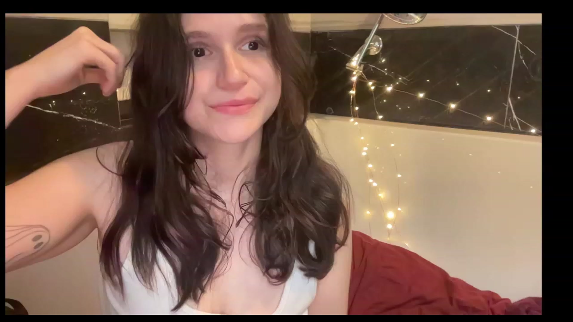 Gallery image thumbnail from JediDropout's myfreecams stream on, 06/20/2023, 10:59 image 13 of 20