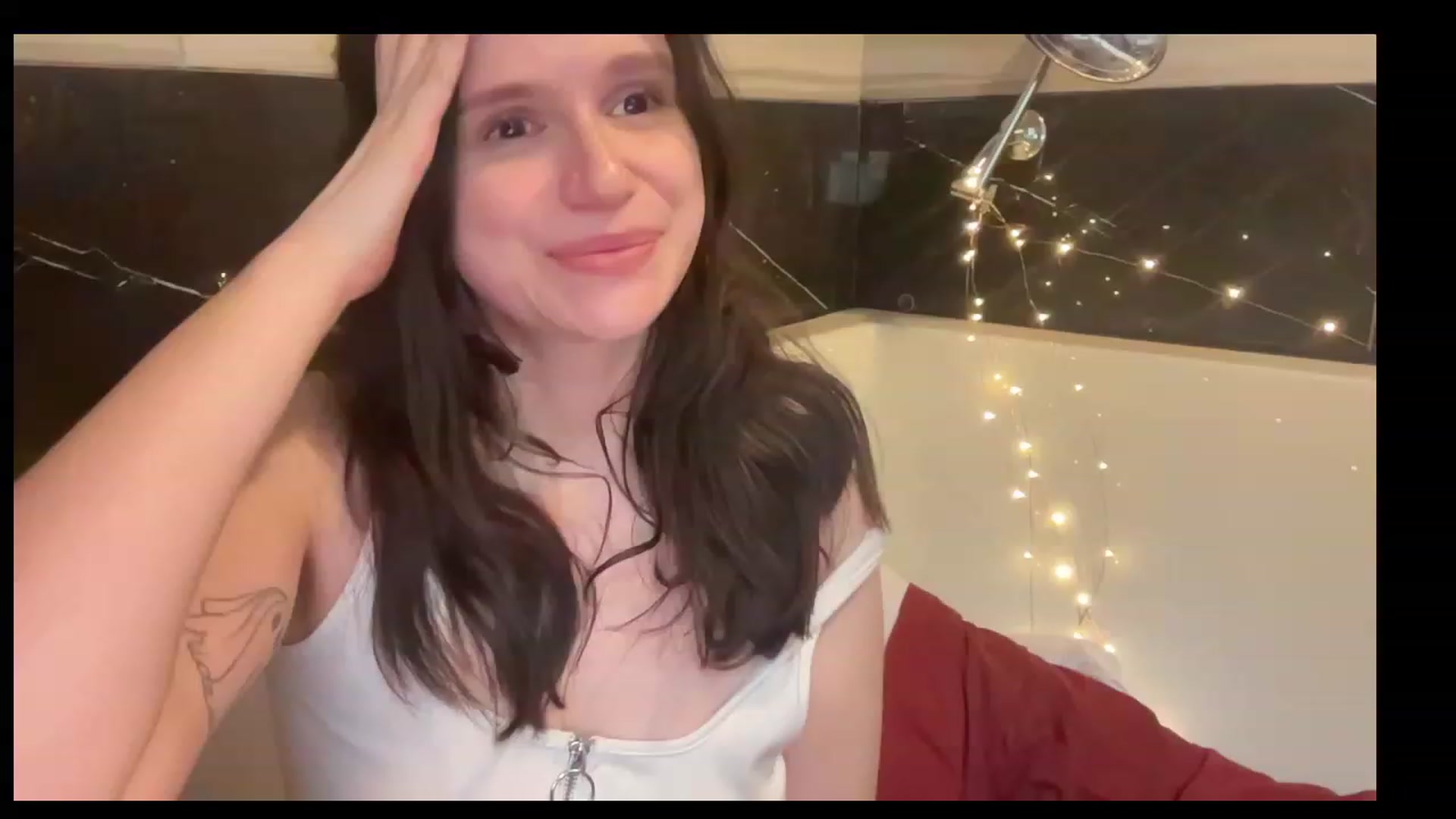 Gallery image thumbnail from JediDropout's myfreecams stream on, 06/20/2023, 10:59 image 4 of 20