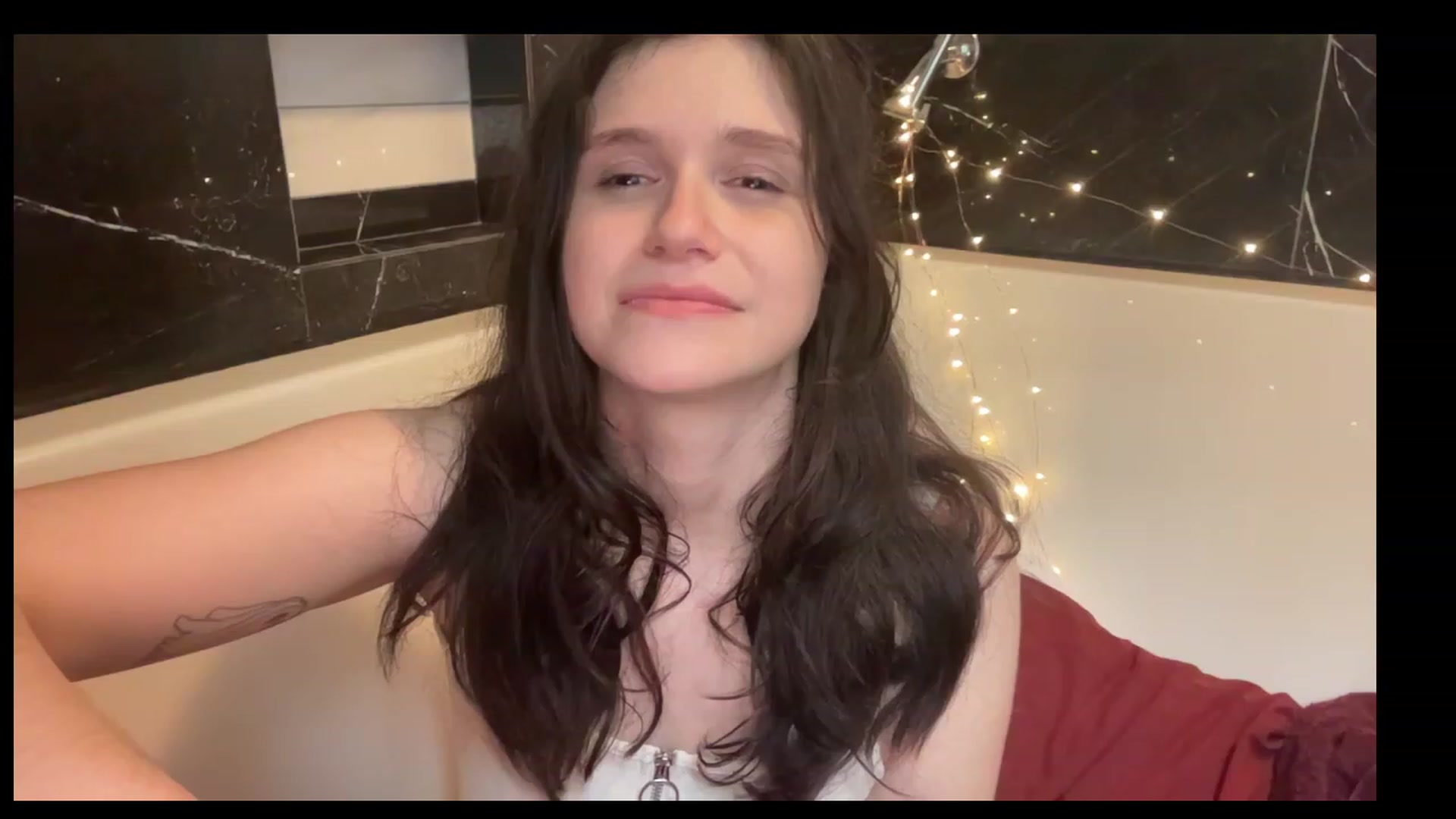 Gallery image thumbnail from JediDropout's myfreecams stream on, 06/20/2023, 12:34 image 15 of 20