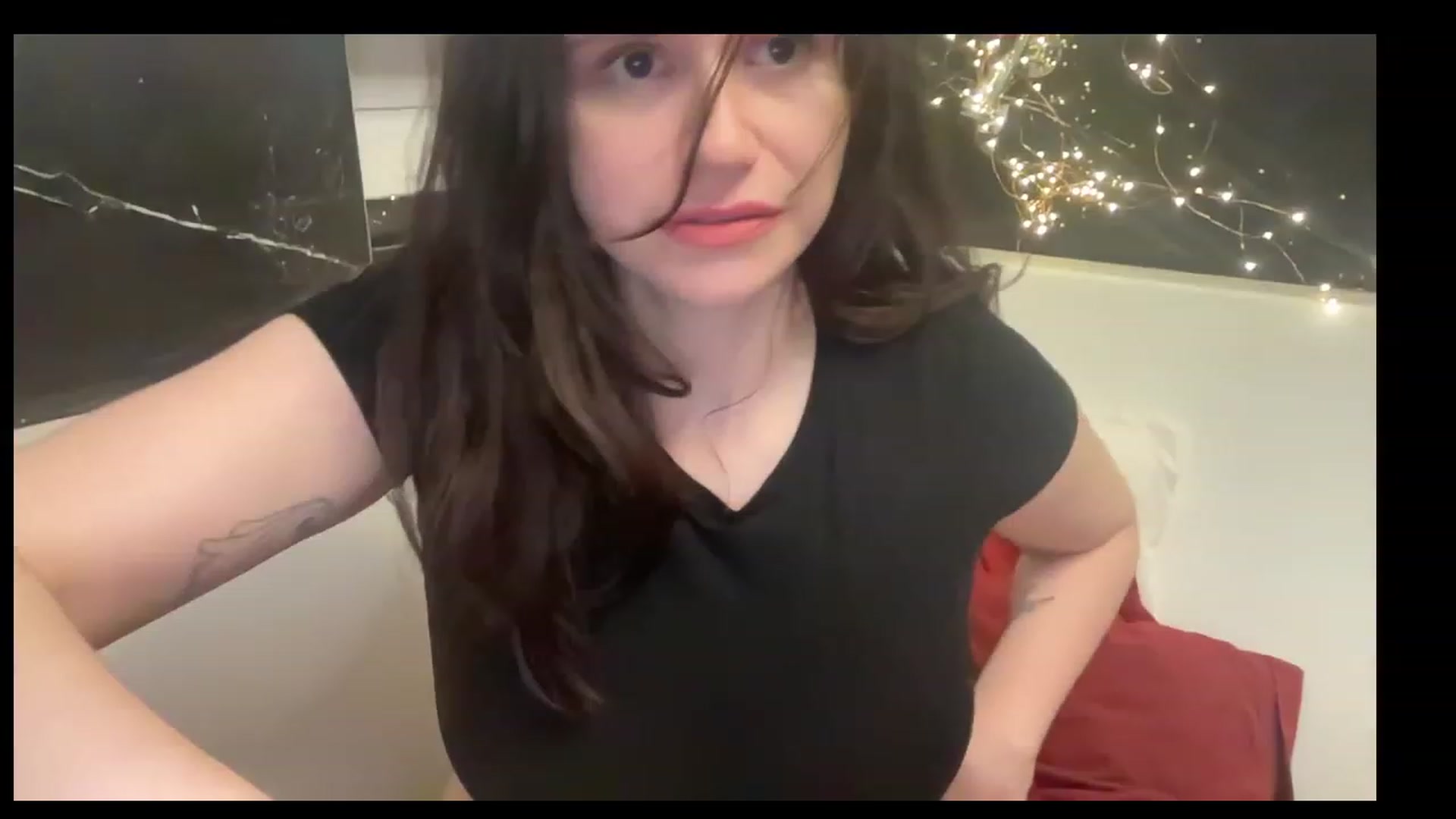 Gallery image thumbnail from JediDropout's myfreecams stream on, 07/08/2023, 08:17 image 8 of 20