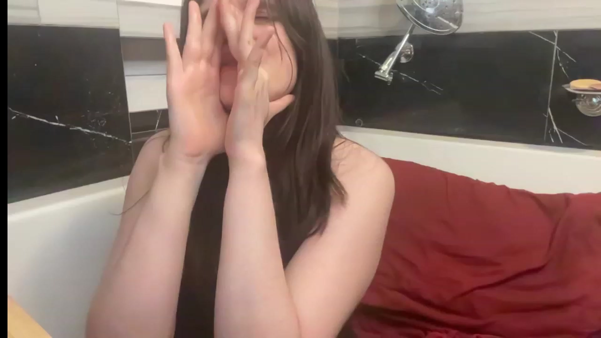 Gallery image thumbnail from JediDropout's myfreecams stream on, 09/01/2023, 04:26 image 8 of 20