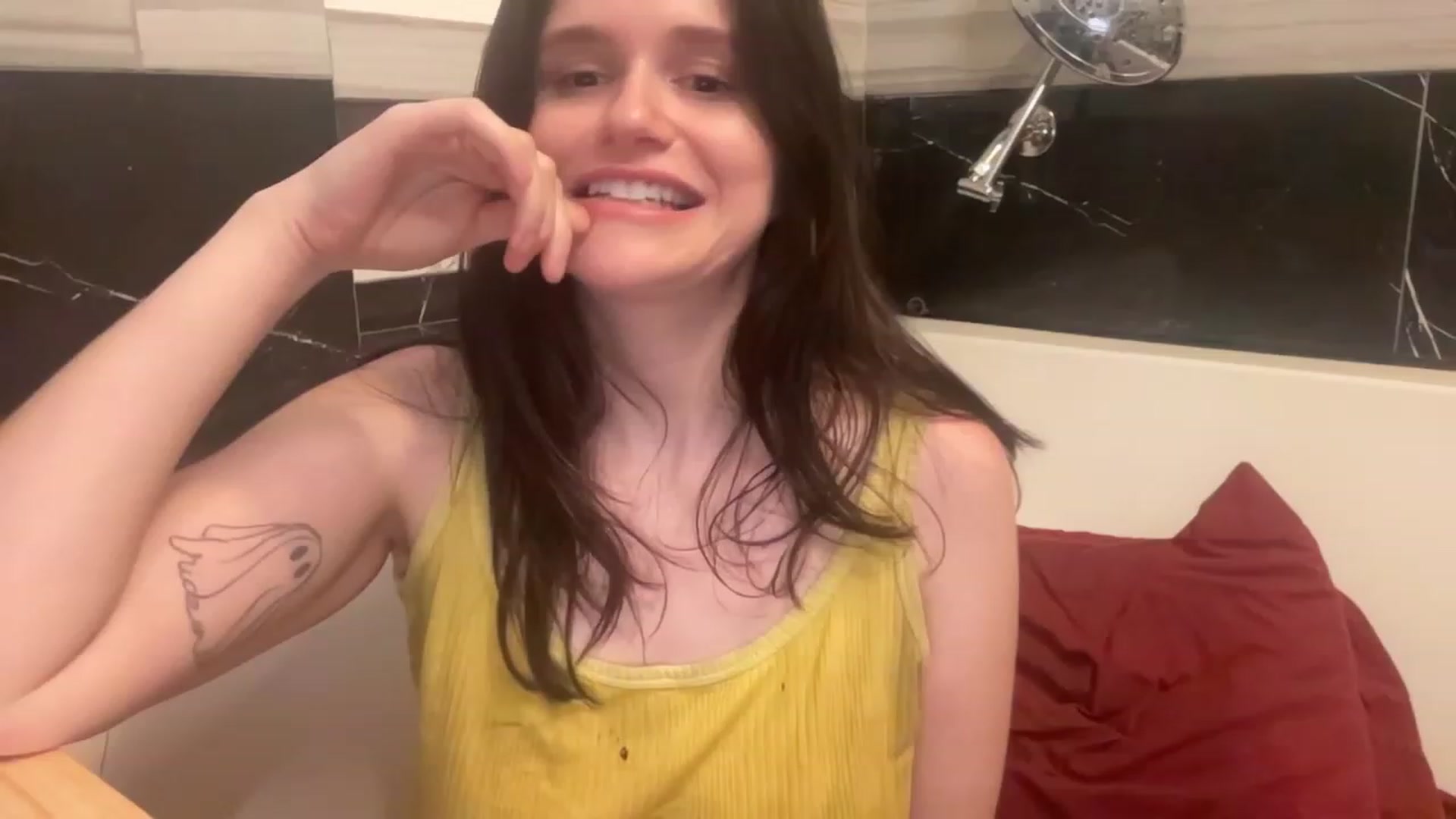 Gallery image thumbnail from JediDropout's myfreecams stream on, 09/02/2023, 05:42 image 12 of 20