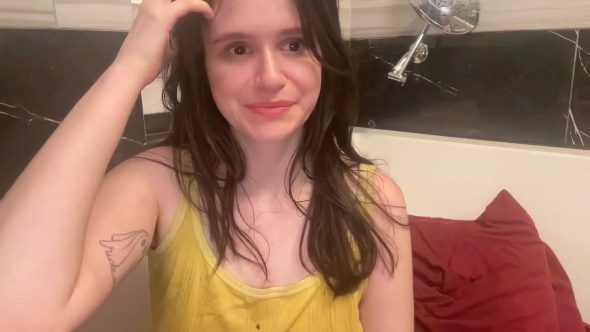 Gallery image thumbnail from JediDropout's myfreecams stream on, 09/02/2023, 05:42 image 10 of 20