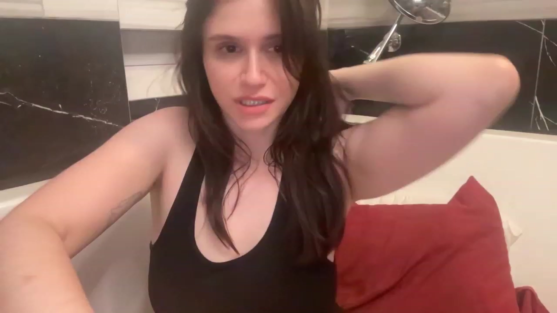 Gallery image thumbnail from JediDropout's myfreecams stream on, 09/02/2023, 09:40 image 20 of 20