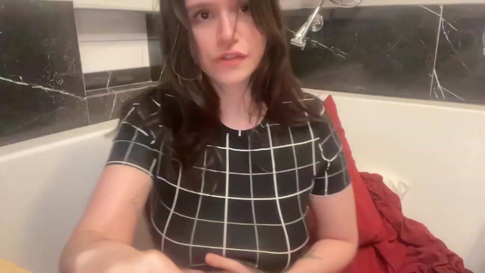 Gallery image thumbnail from JediDropout's myfreecams stream on, 09/03/2023, 03:48 image 10 of 20