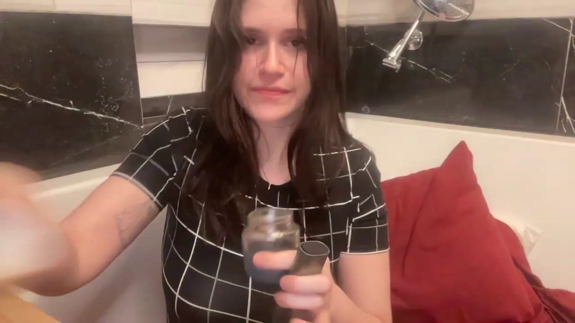 Gallery image thumbnail from JediDropout's myfreecams stream on, 09/03/2023, 06:34 image 20 of 20
