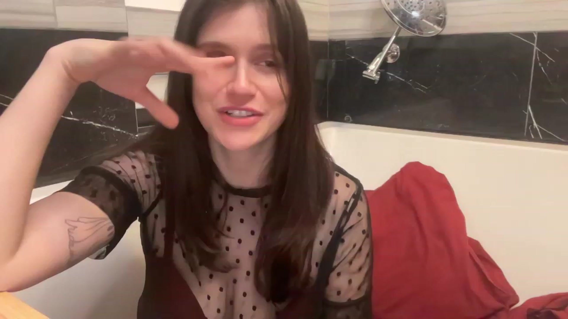 Gallery image thumbnail from JediDropout's myfreecams stream on, 09/09/2023, 09:49 image 8 of 20