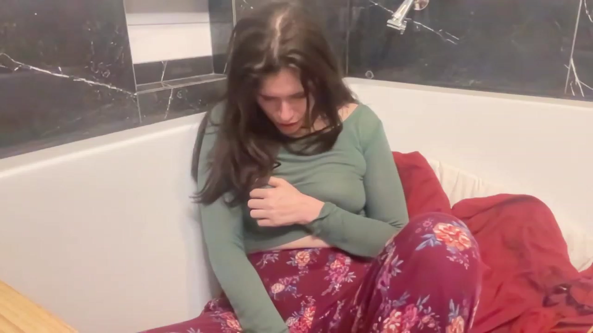 Gallery image thumbnail from JediDropout's myfreecams stream on, 09/12/2023, 05:24 image 16 of 20