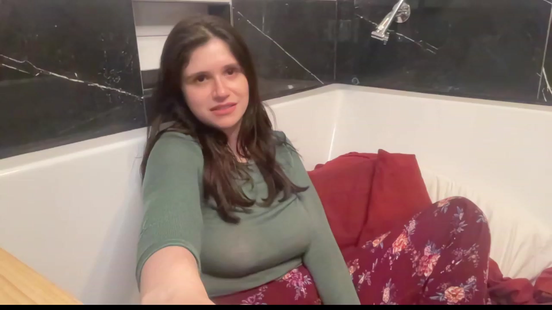 Gallery image thumbnail from JediDropout's myfreecams stream on, 09/12/2023, 06:58 image 8 of 20