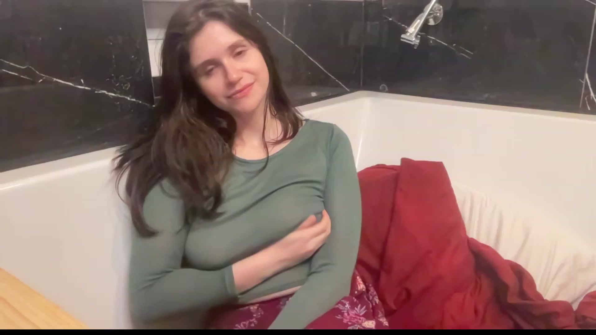 Gallery image thumbnail from JediDropout's myfreecams stream on, 09/12/2023, 06:58 image 1 of 20
