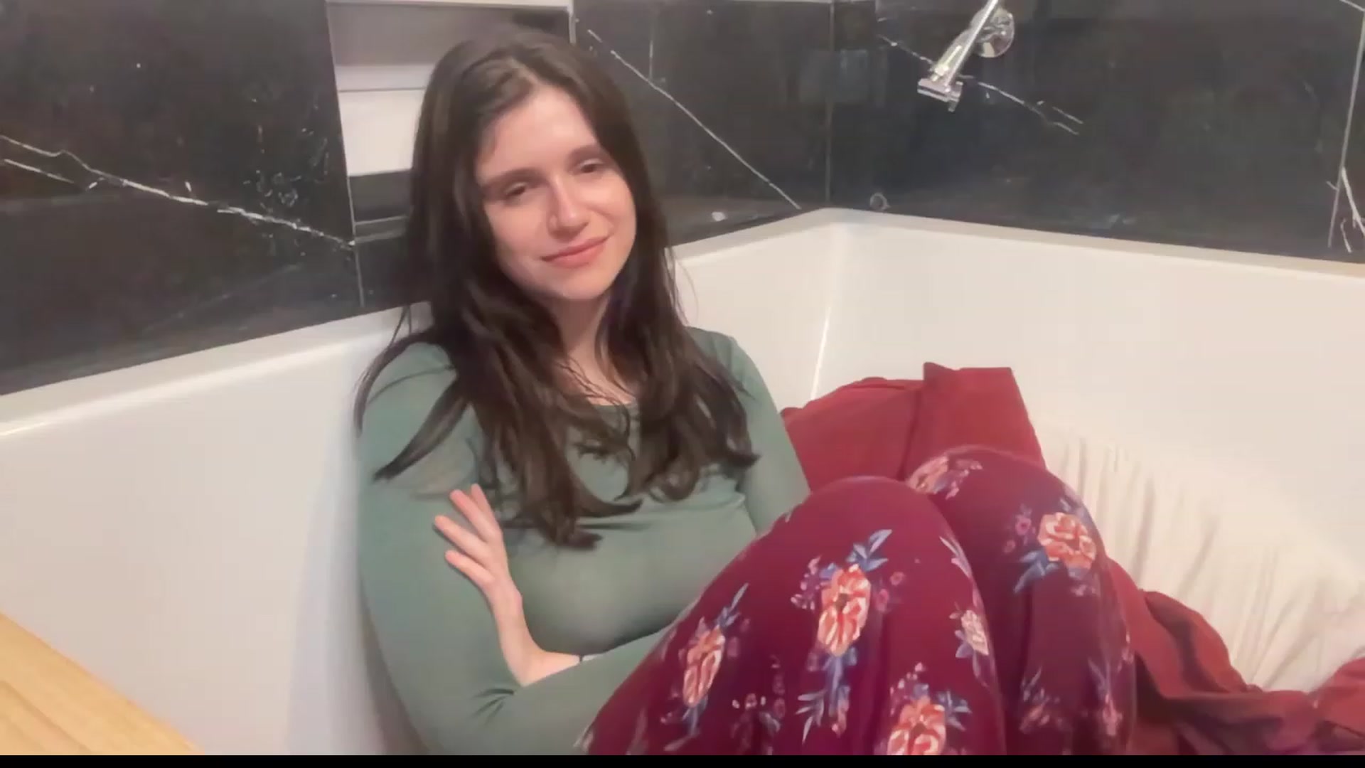 Gallery image thumbnail from JediDropout's myfreecams stream on, 09/12/2023, 06:58 image 5 of 20