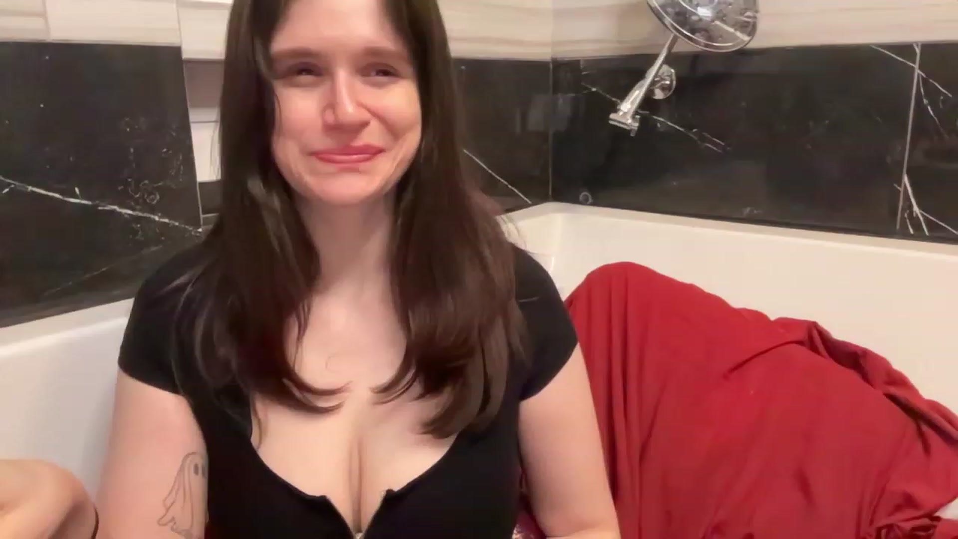 Gallery image thumbnail from JediDropout's myfreecams stream on, 09/14/2023, 02:56 image 6 of 20