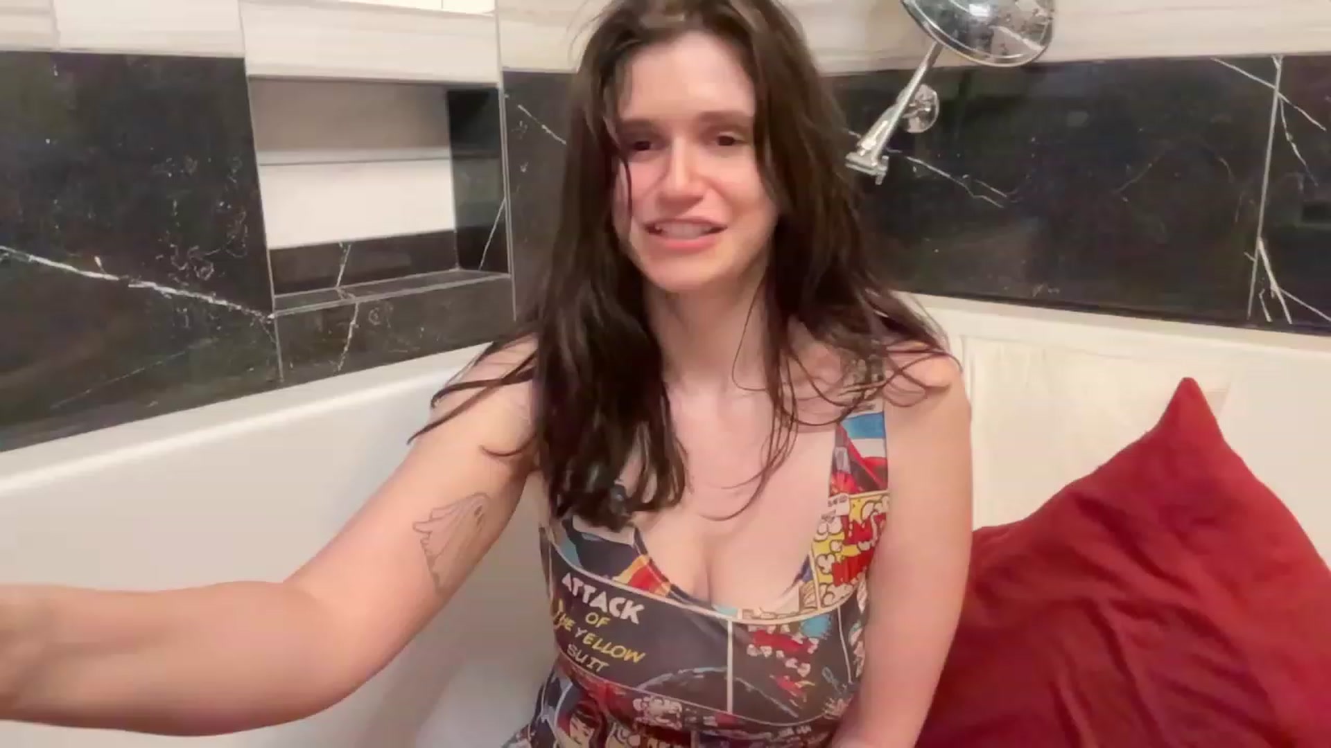 Gallery image thumbnail from JediDropout's myfreecams stream on, 09/19/2023, 06:59 image 5 of 20