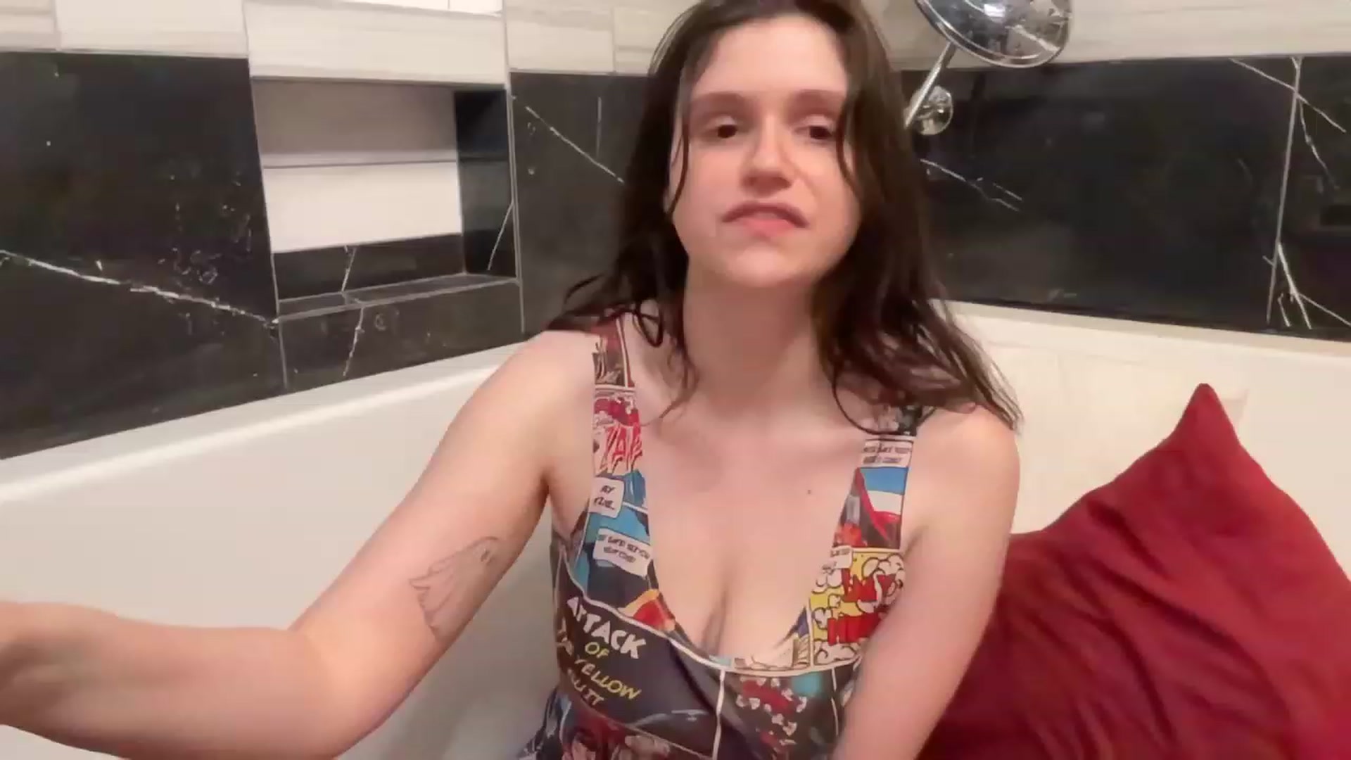 Gallery image thumbnail from JediDropout's myfreecams stream on, 09/19/2023, 06:59 image 2 of 20