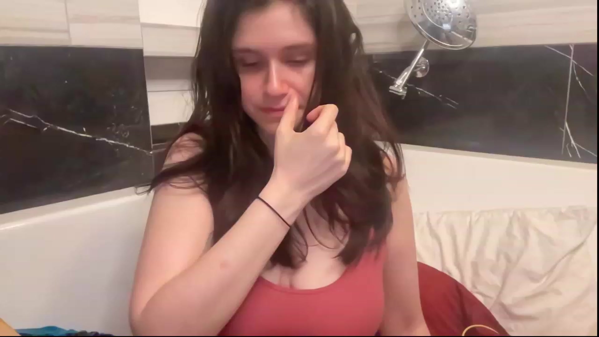 Gallery image thumbnail from JediDropout's myfreecams stream on, 10/02/2023, 05:34 image 4 of 20