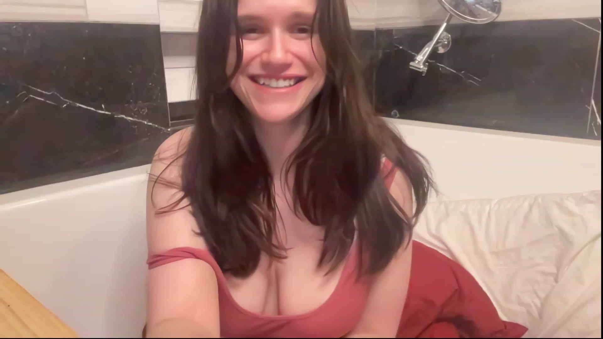Gallery image thumbnail from JediDropout's myfreecams stream on, 10/02/2023, 06:55 image 19 of 20