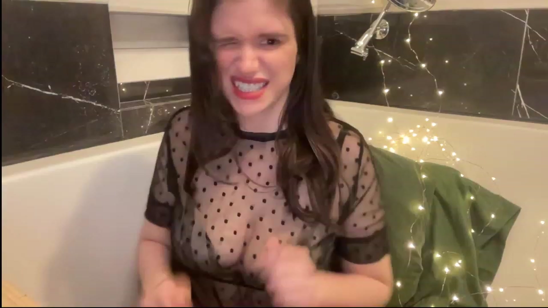 Gallery image thumbnail from JediDropout's myfreecams stream on, 10/19/2023, 05:02 image 18 of 20
