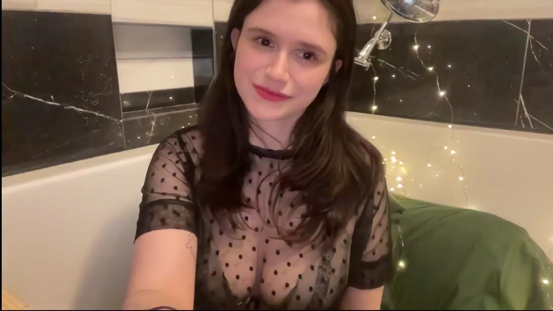 Gallery image thumbnail from JediDropout's myfreecams stream on, 10/19/2023, 05:02 image 12 of 20