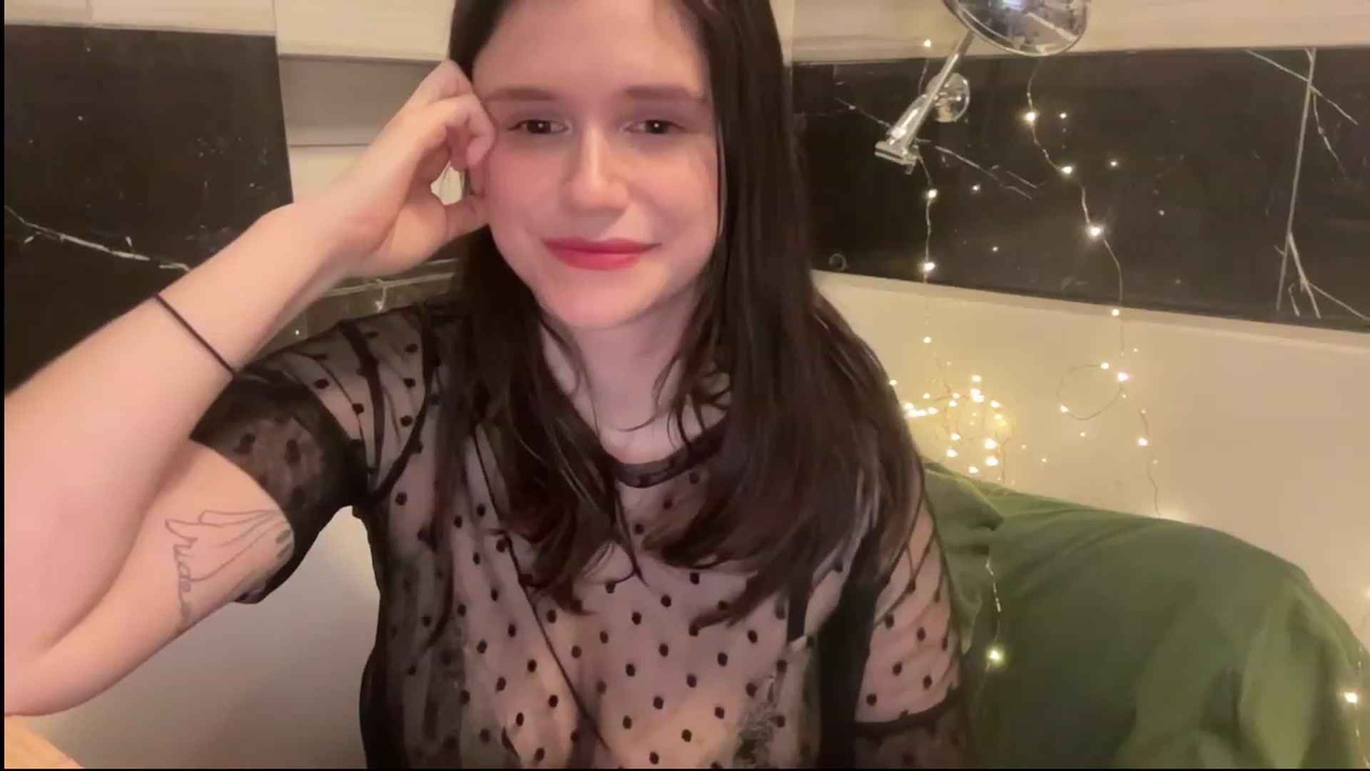 Gallery image thumbnail from JediDropout's myfreecams stream on, 10/19/2023, 05:02 image 11 of 20