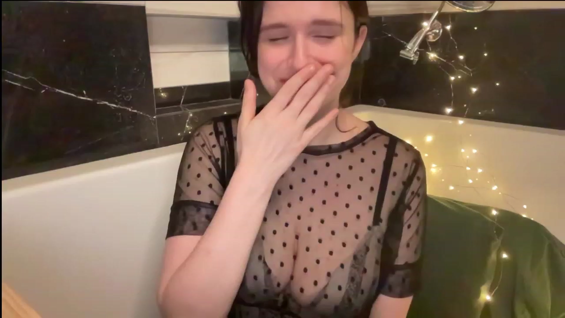 Gallery image thumbnail from JediDropout's myfreecams stream on, 10/19/2023, 06:58 image 6 of 20
