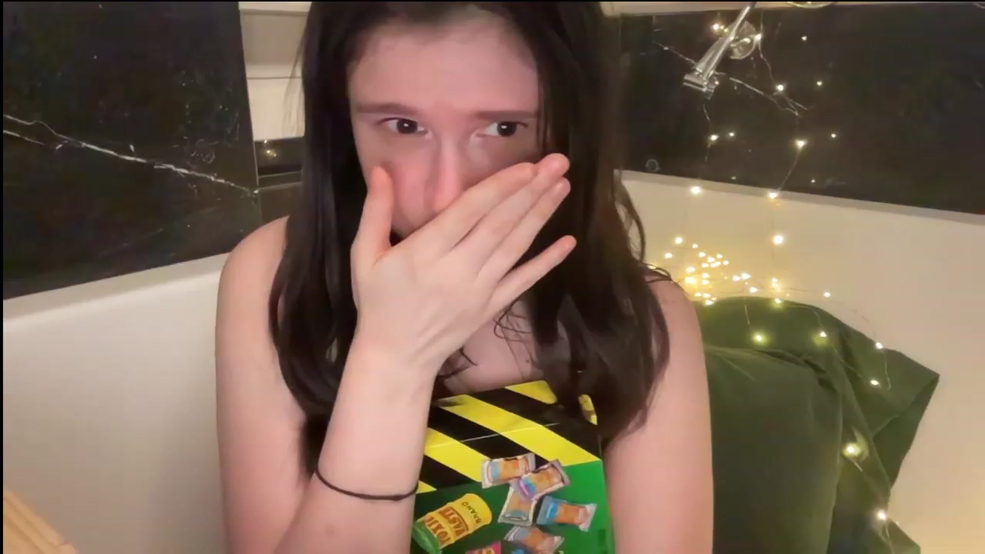 Gallery image thumbnail from JediDropout's myfreecams stream on, 10/19/2023, 07:37 image 12 of 20