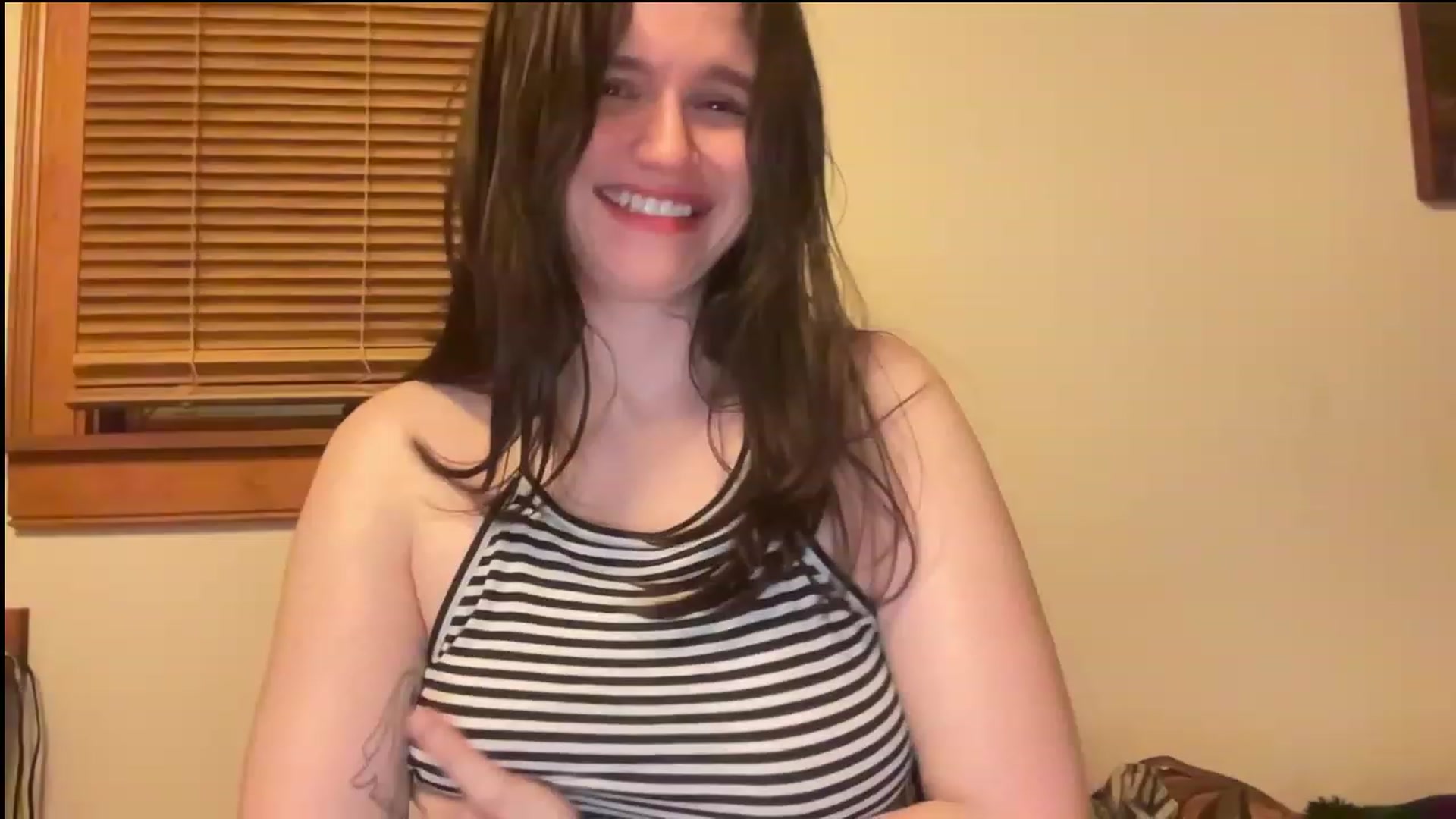 Gallery image thumbnail from JediDropout's myfreecams stream on, 11/01/2023, 07:31 image 3 of 20