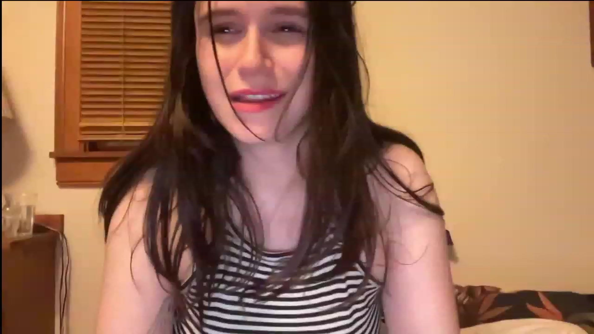 Gallery image thumbnail from JediDropout's myfreecams stream on, 11/01/2023, 07:31 image 11 of 20