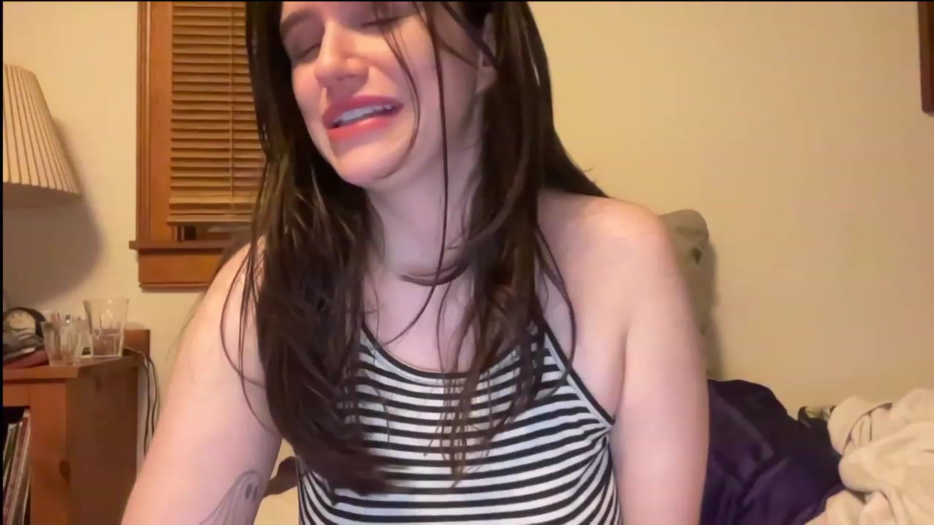 Gallery image thumbnail from JediDropout's myfreecams stream on, 11/01/2023, 08:47 image 11 of 20