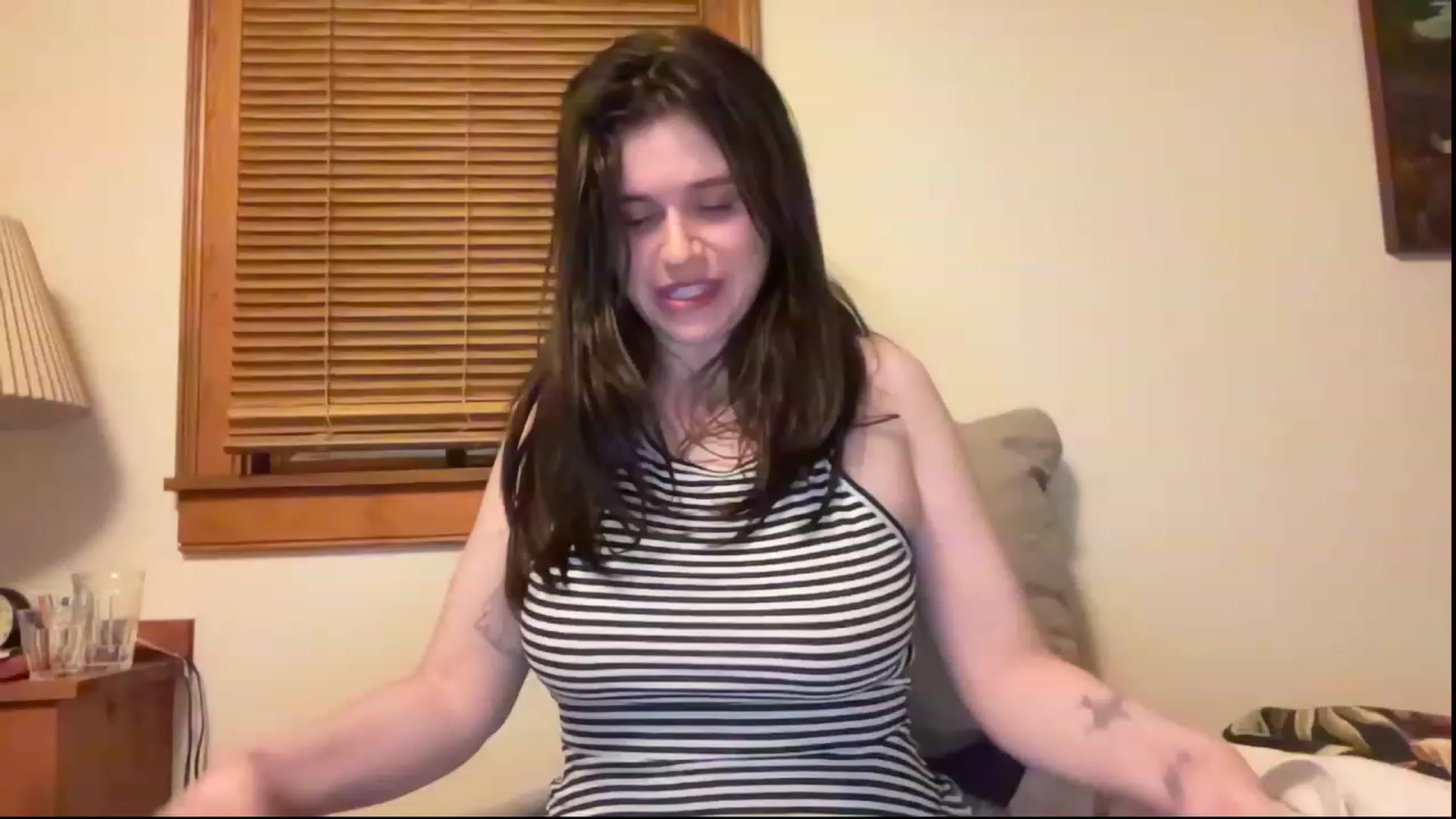 Gallery image thumbnail from JediDropout's myfreecams stream on, 11/01/2023, 09:56 image 14 of 20
