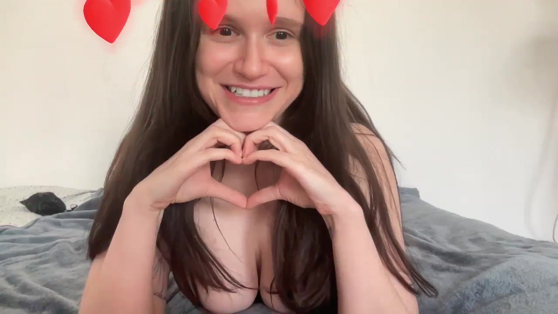 Gallery image thumbnail from JediDropout's myfreecams stream on, 04/02/2024, 08:15 image 6 of 20
