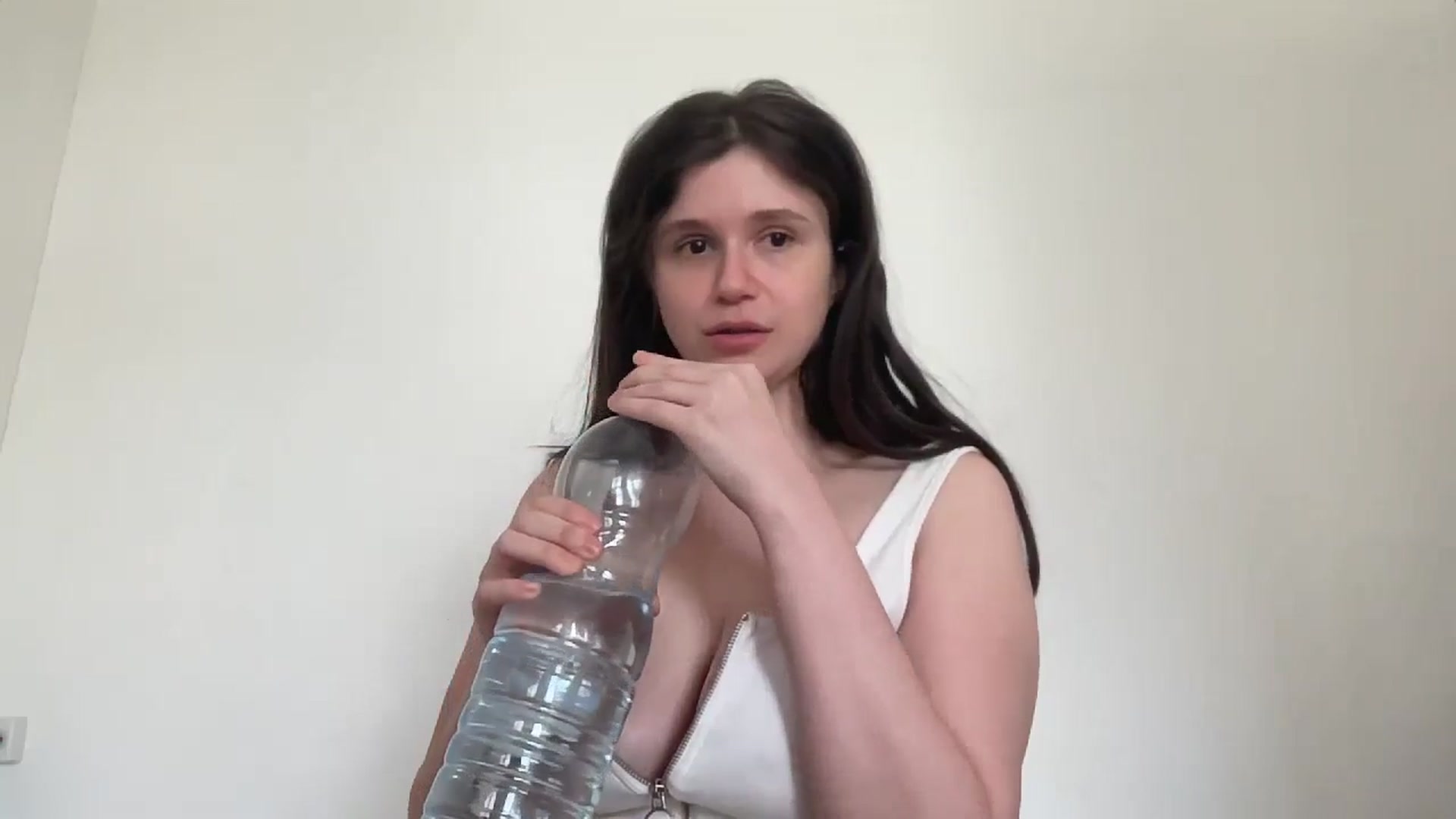Gallery image thumbnail from JediDropout's myfreecams stream on, 07/13/2024, 08:43 image 11 of 20