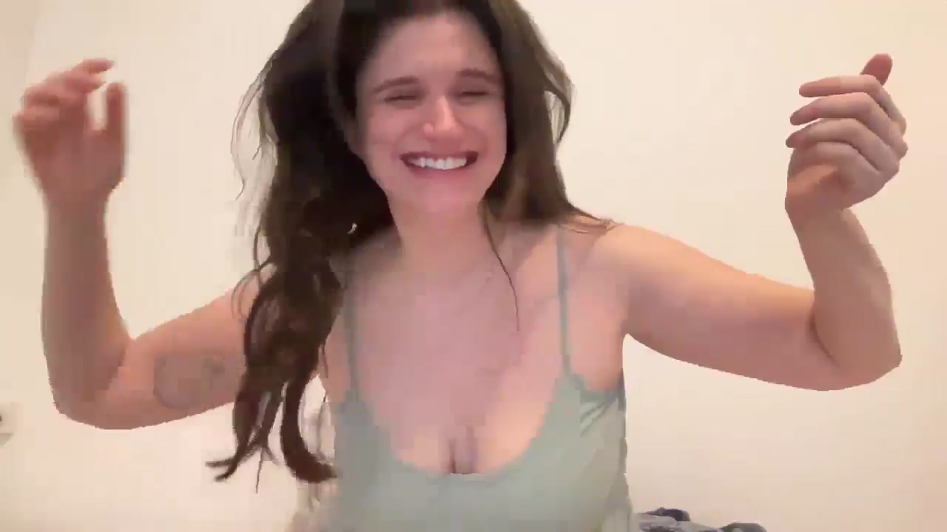Gallery image thumbnail from JediDropout's myfreecams stream on, 08/27/2024, 09:24 image 4 of 20