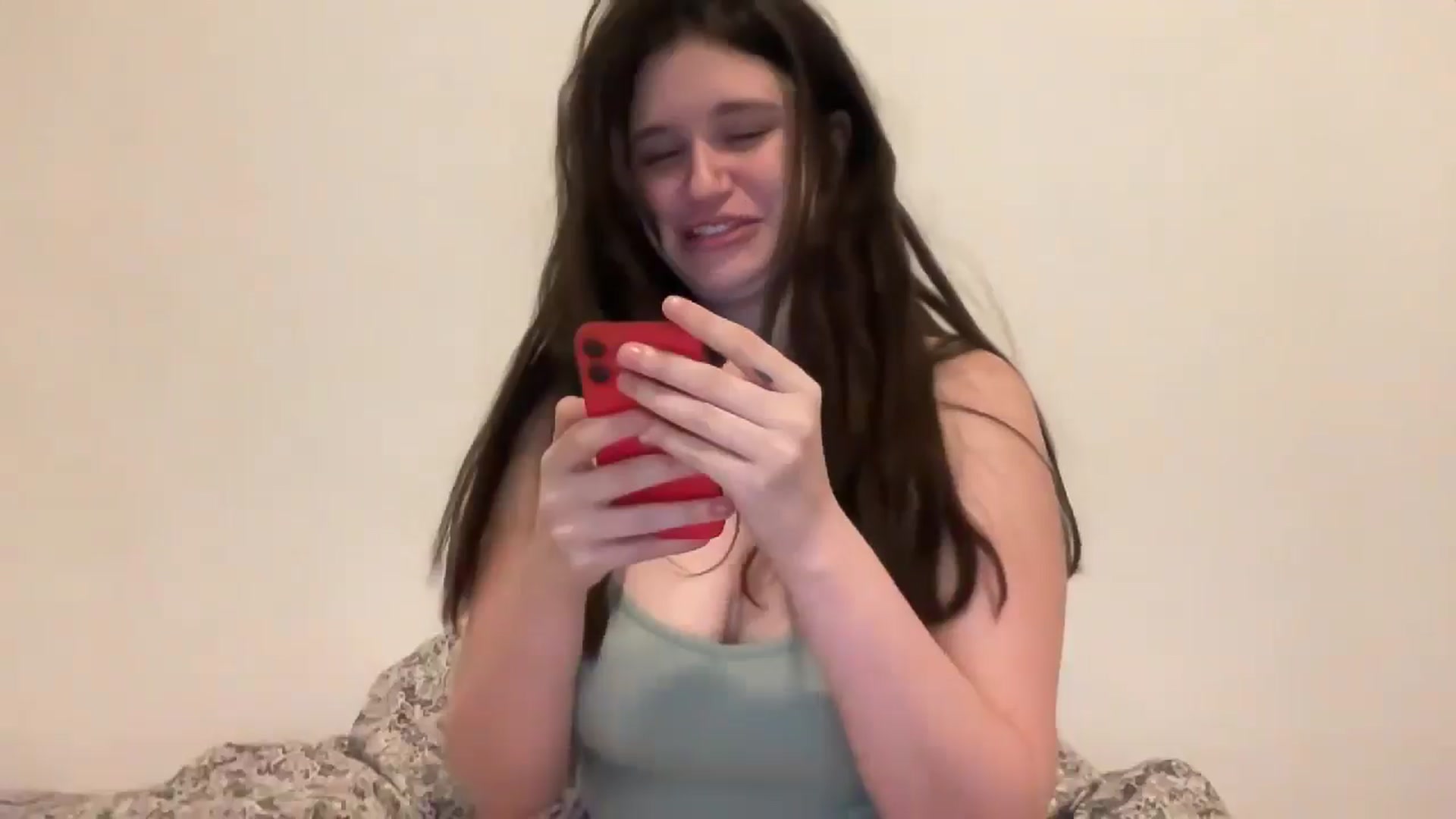 Gallery image thumbnail from JediDropout's myfreecams stream on, 10/11/2024, 06:47 image 10 of 20
