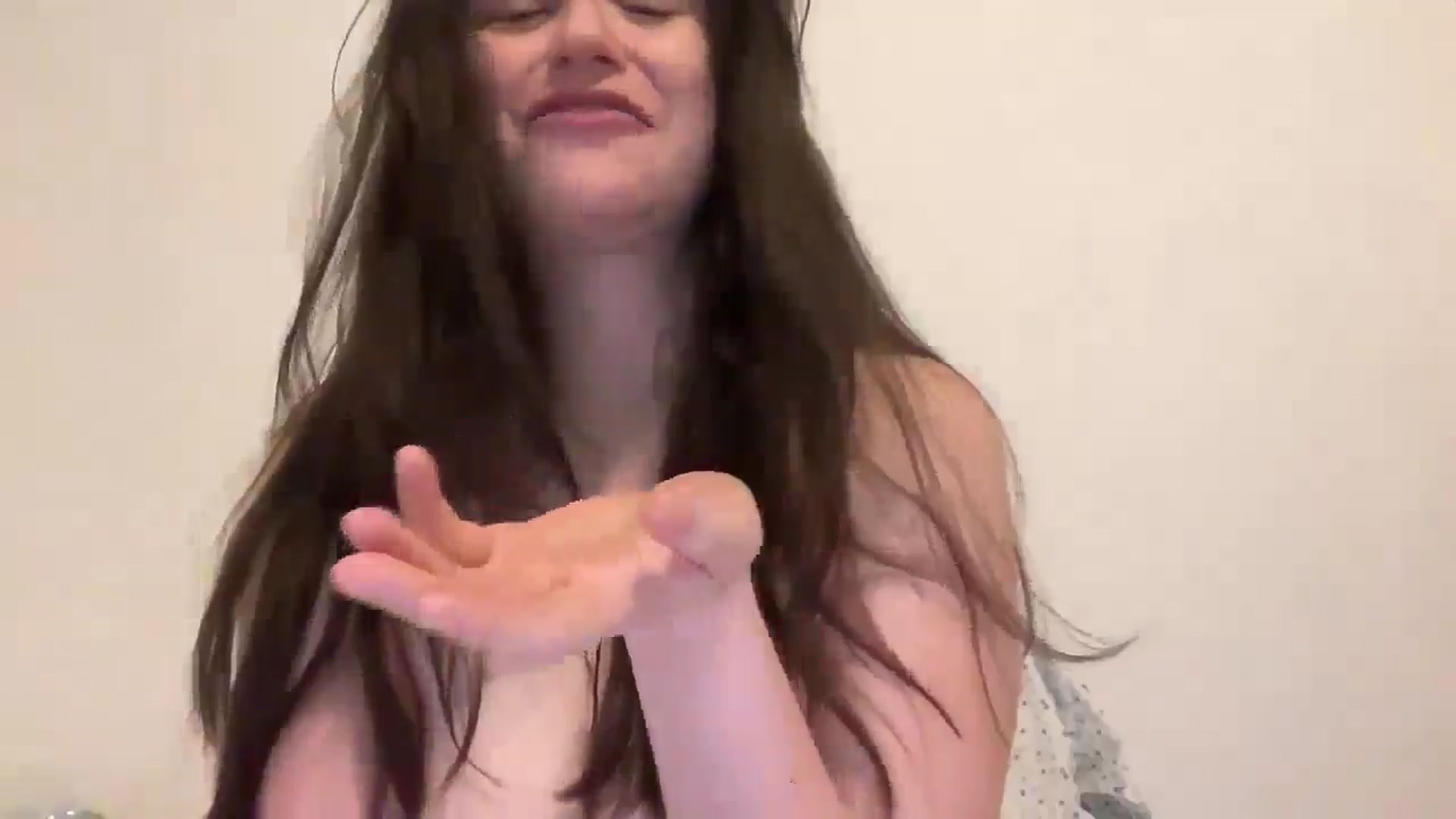 Gallery image thumbnail from JediDropout's myfreecams stream on, 10/26/2024, 06:04 image 16 of 20