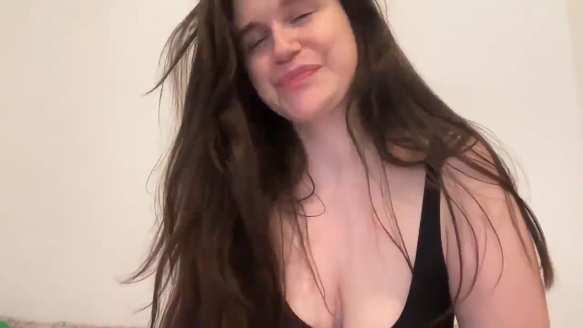Gallery image thumbnail from JediDropout's myfreecams stream on, 11/01/2024, 11:24 image 11 of 20