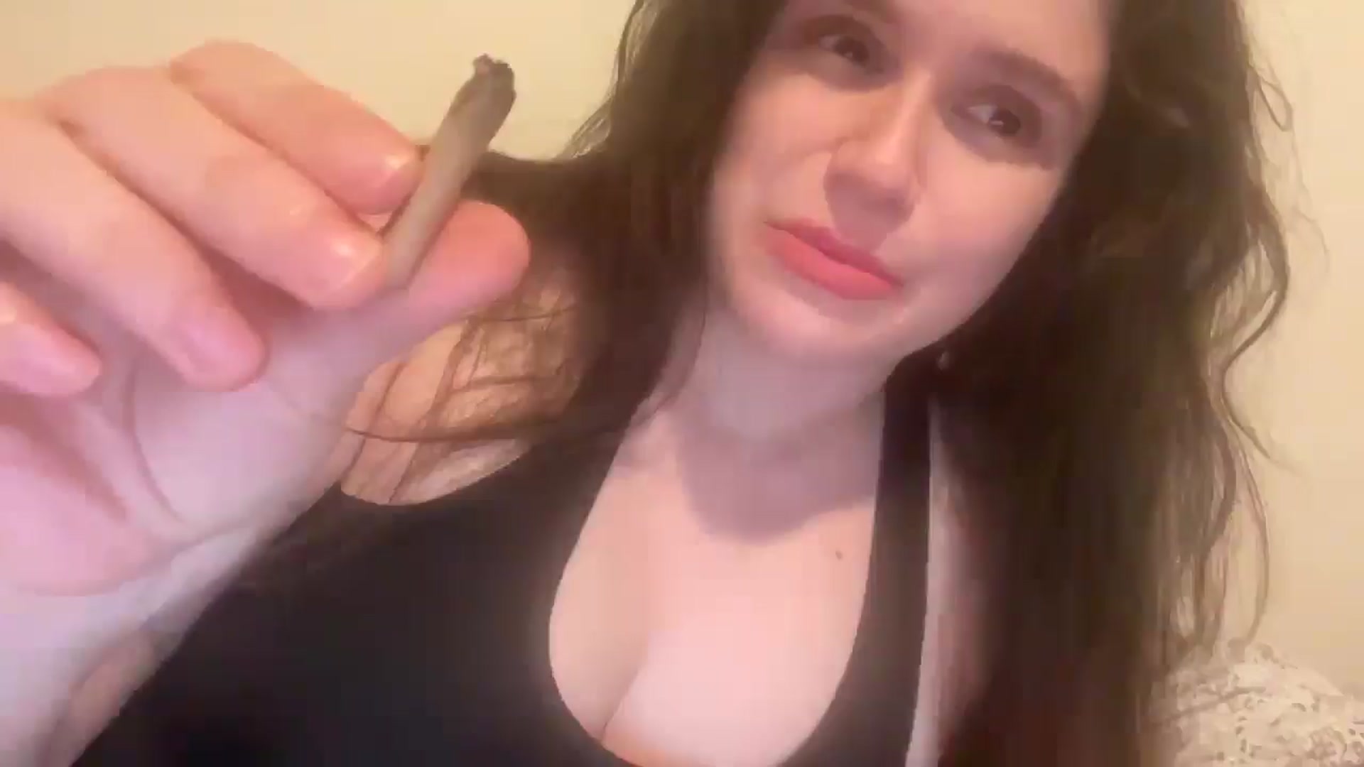 Gallery image thumbnail from JediDropout's myfreecams stream on, 11/06/2024, 04:02 image 3 of 20