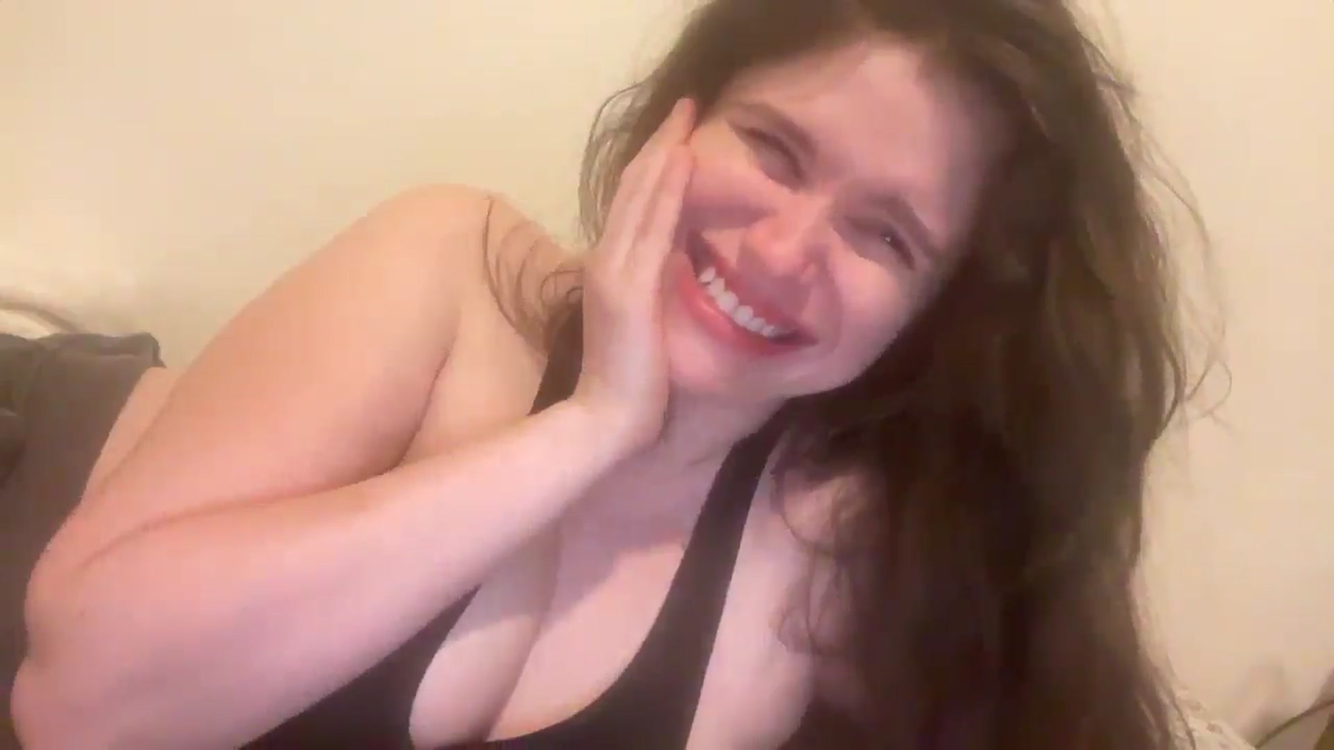 Gallery image thumbnail from JediDropout's myfreecams stream on, 11/06/2024, 04:02 image 19 of 20
