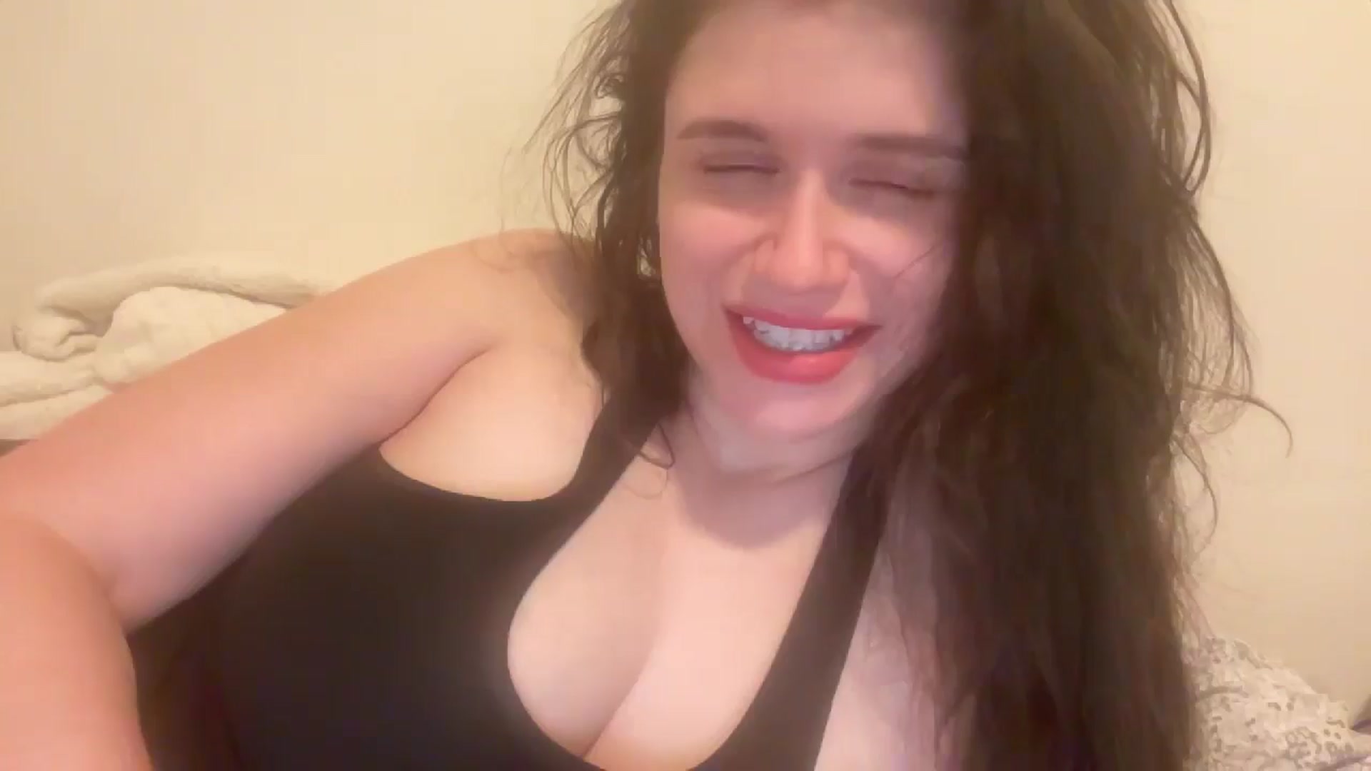 Gallery image thumbnail from JediDropout's myfreecams stream on, 11/06/2024, 04:02 image 10 of 20