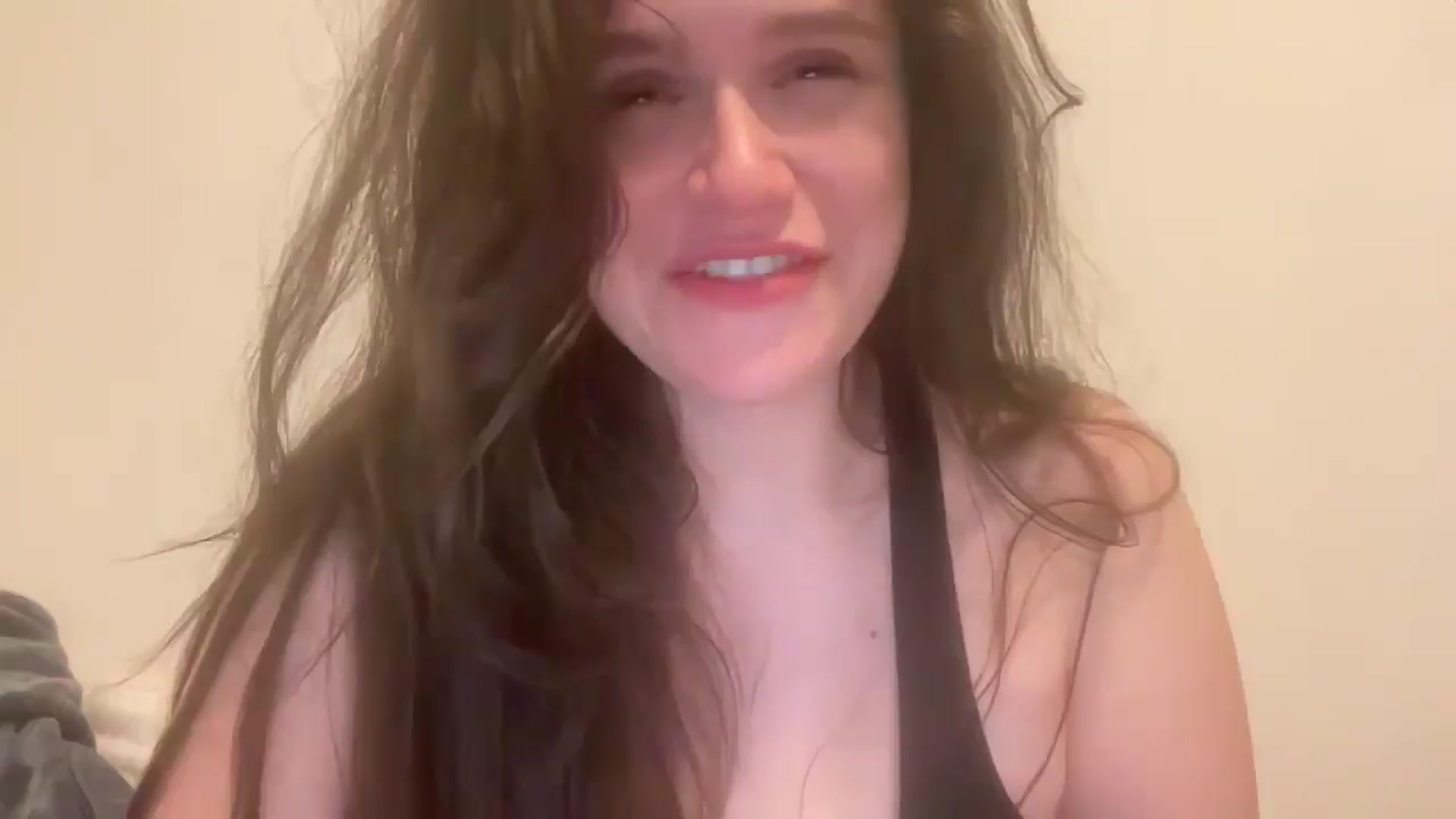Gallery image thumbnail from JediDropout's myfreecams stream on, 11/06/2024, 05:59 image 2 of 20