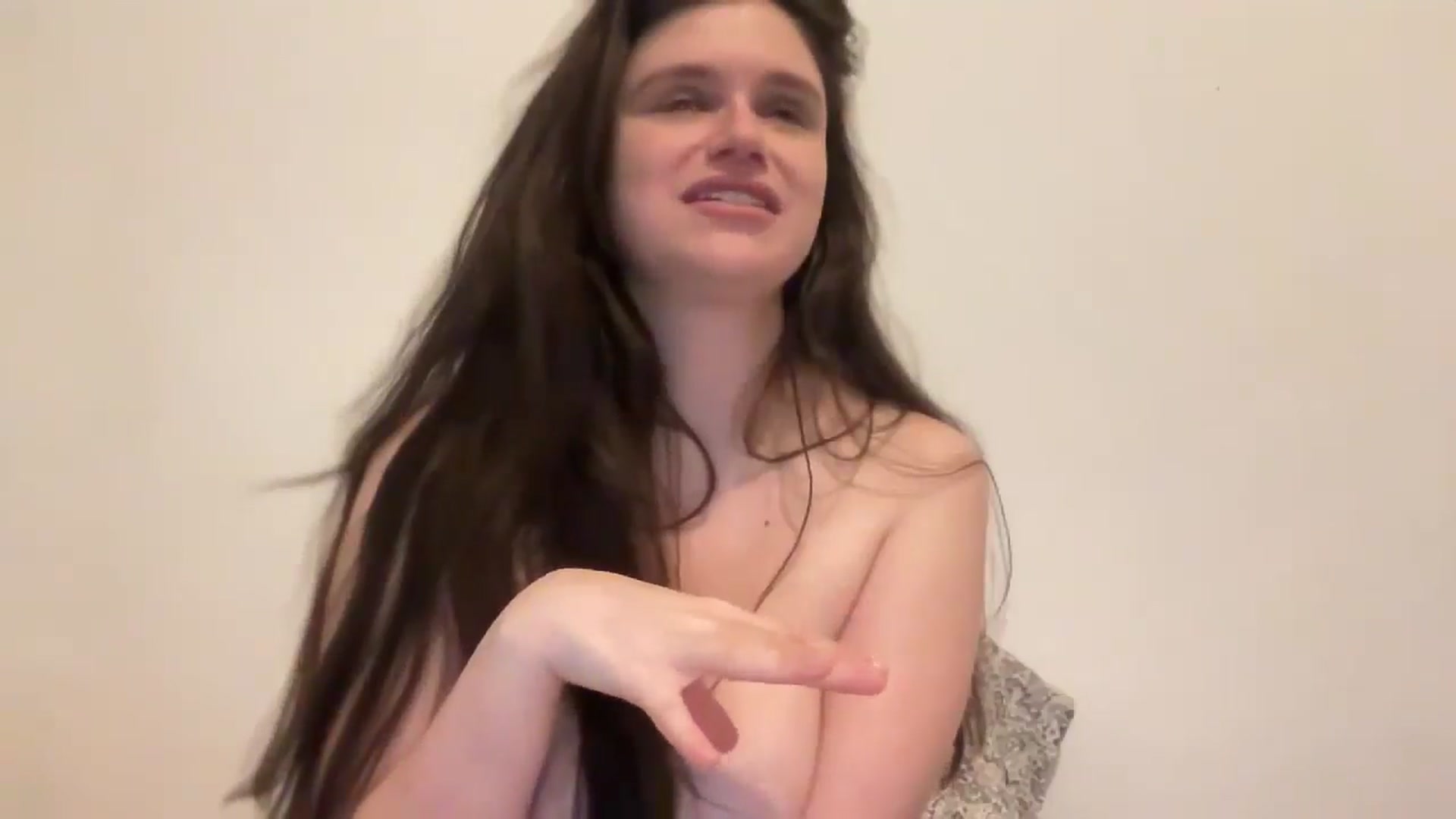 Gallery image thumbnail from JediDropout's myfreecams stream on, 03/02/2025, 09:51 image 11 of 20