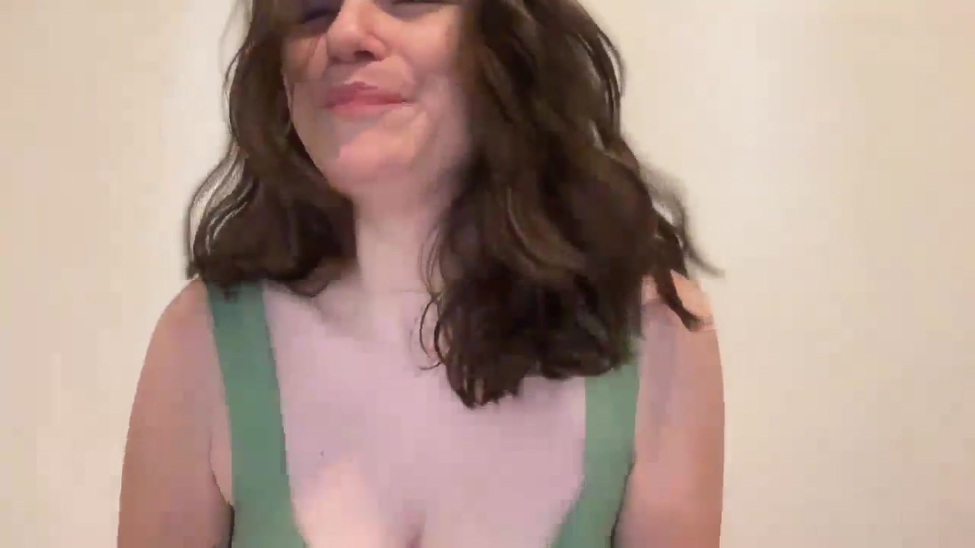 Gallery image thumbnail from JediDropout's myfreecams stream on, 07/03/2025, 08:04 image 8 of 20